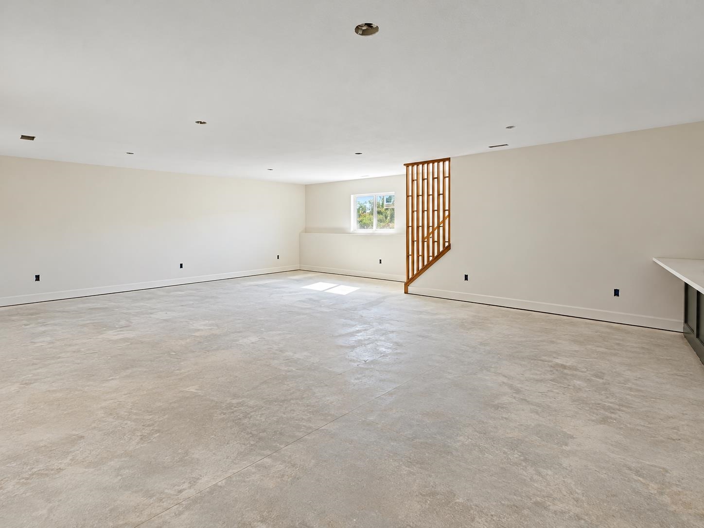 5861 N St. Paul Ct. Property Photo 28