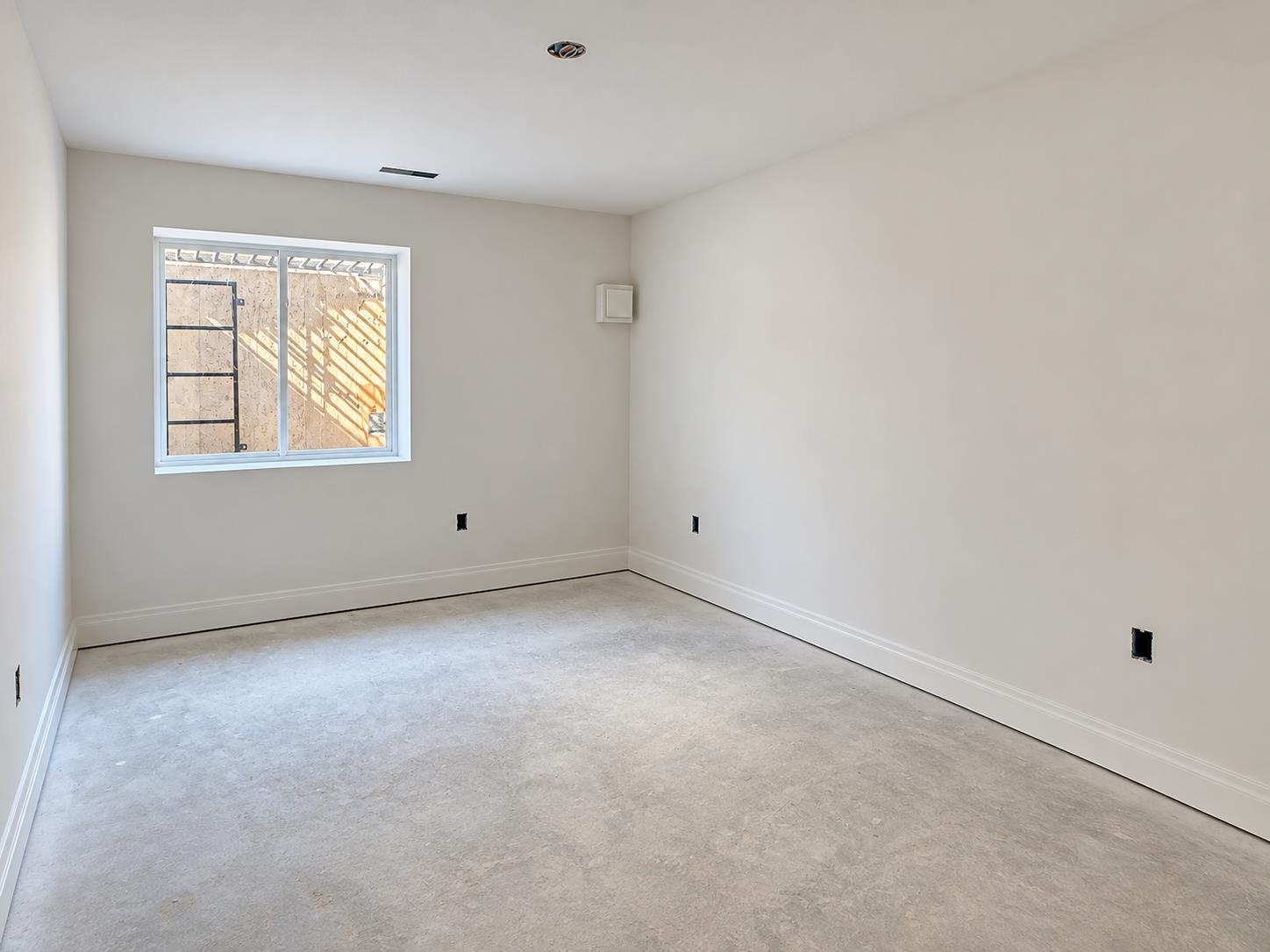 5861 N St. Paul Ct. Property Photo 33