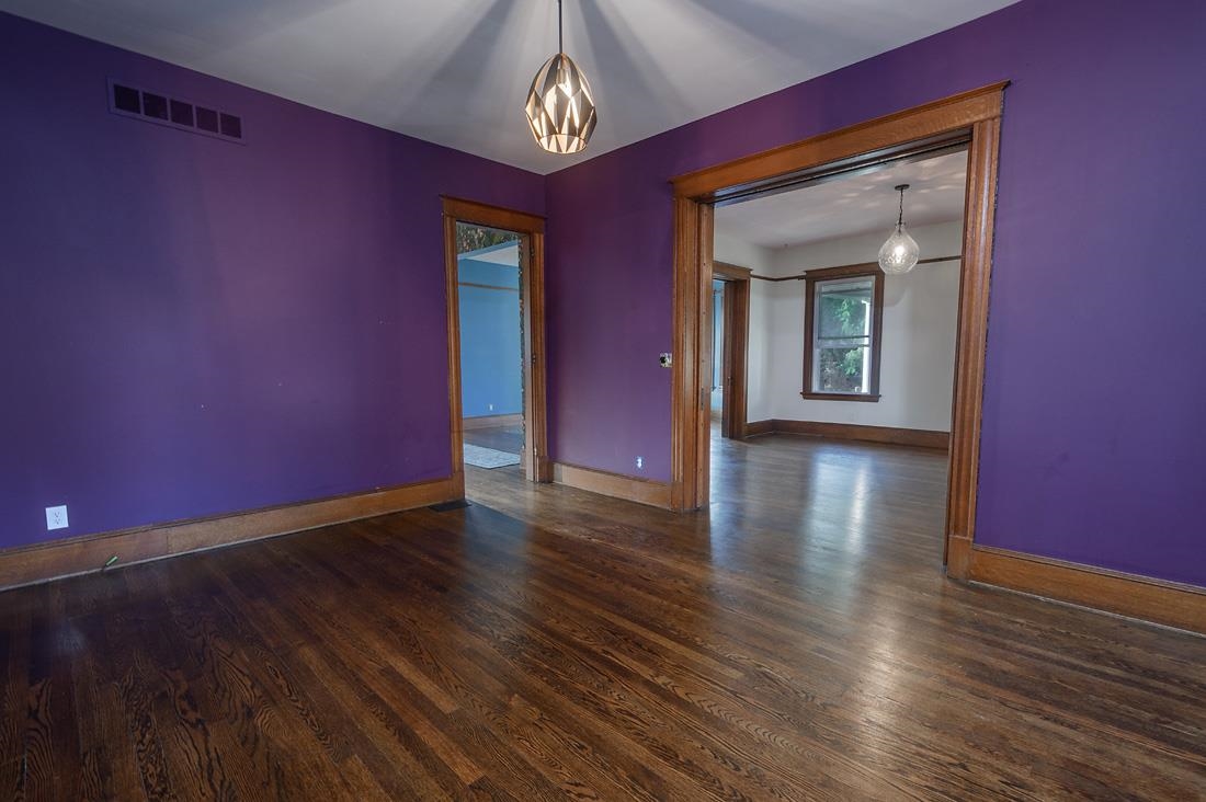 302 N Commercial Property Photo 6