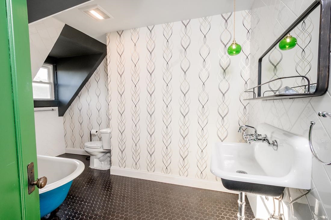 302 N Commercial Property Photo 19