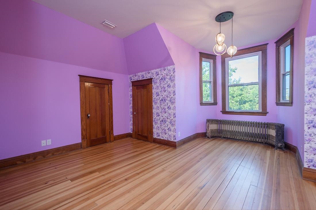 302 N Commercial Property Photo 24