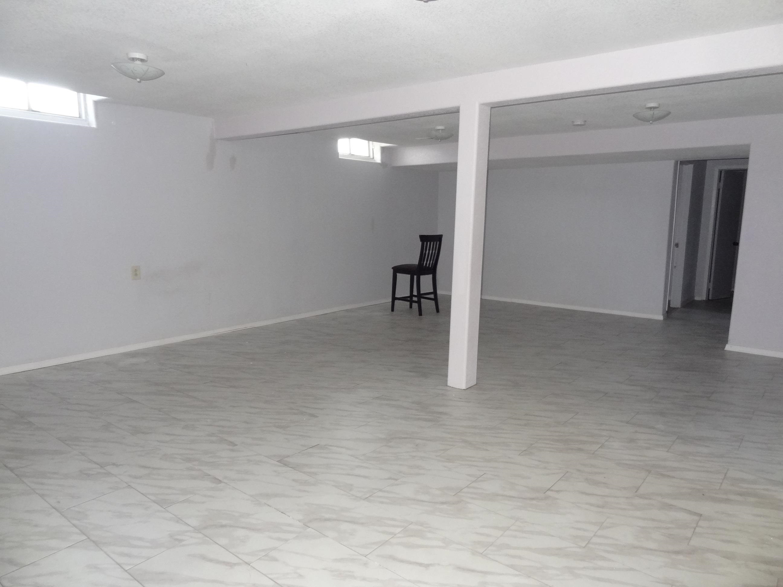 1105 S Laurel Property Photo 17
