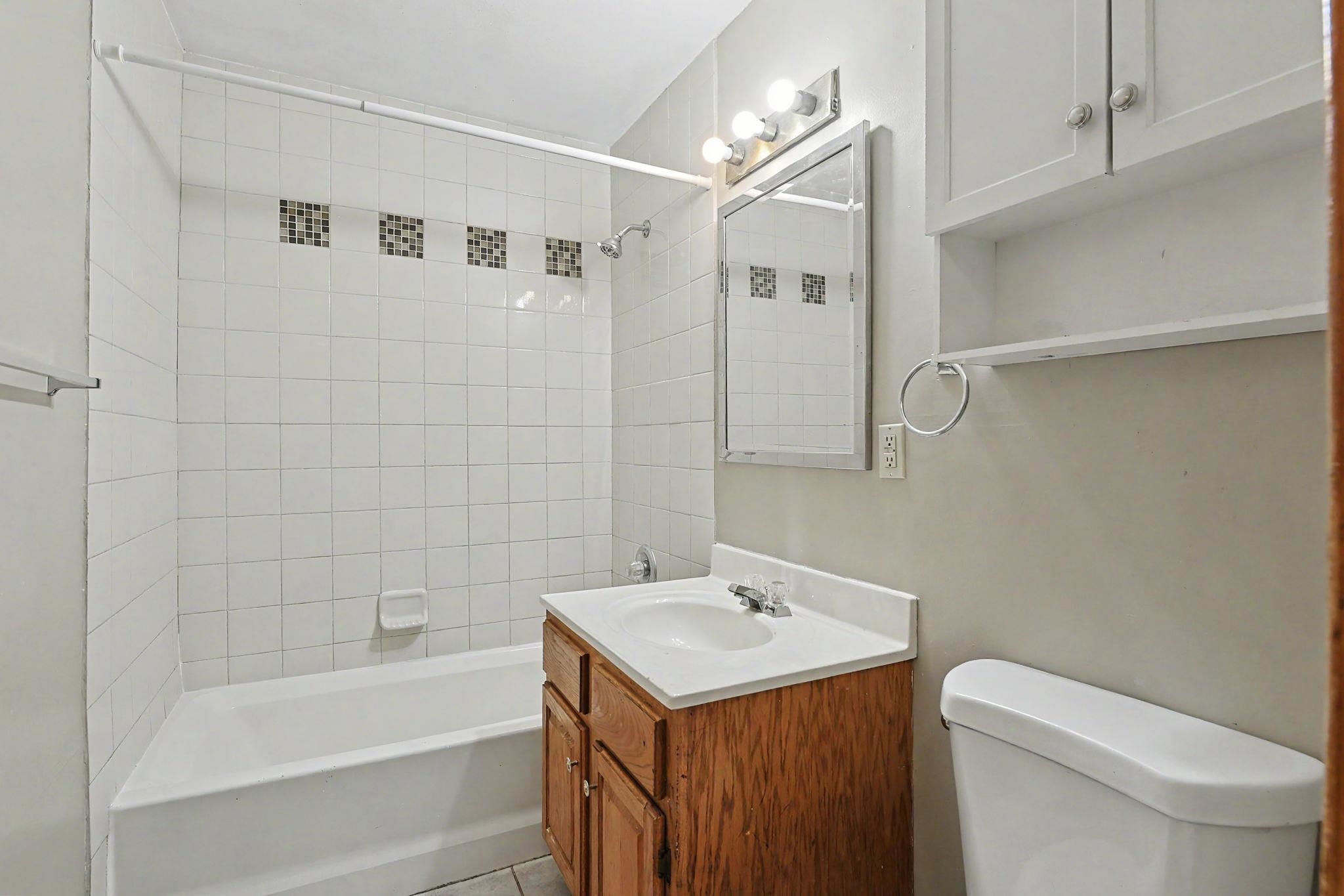 6534 S Mabel St. Property Photo 16