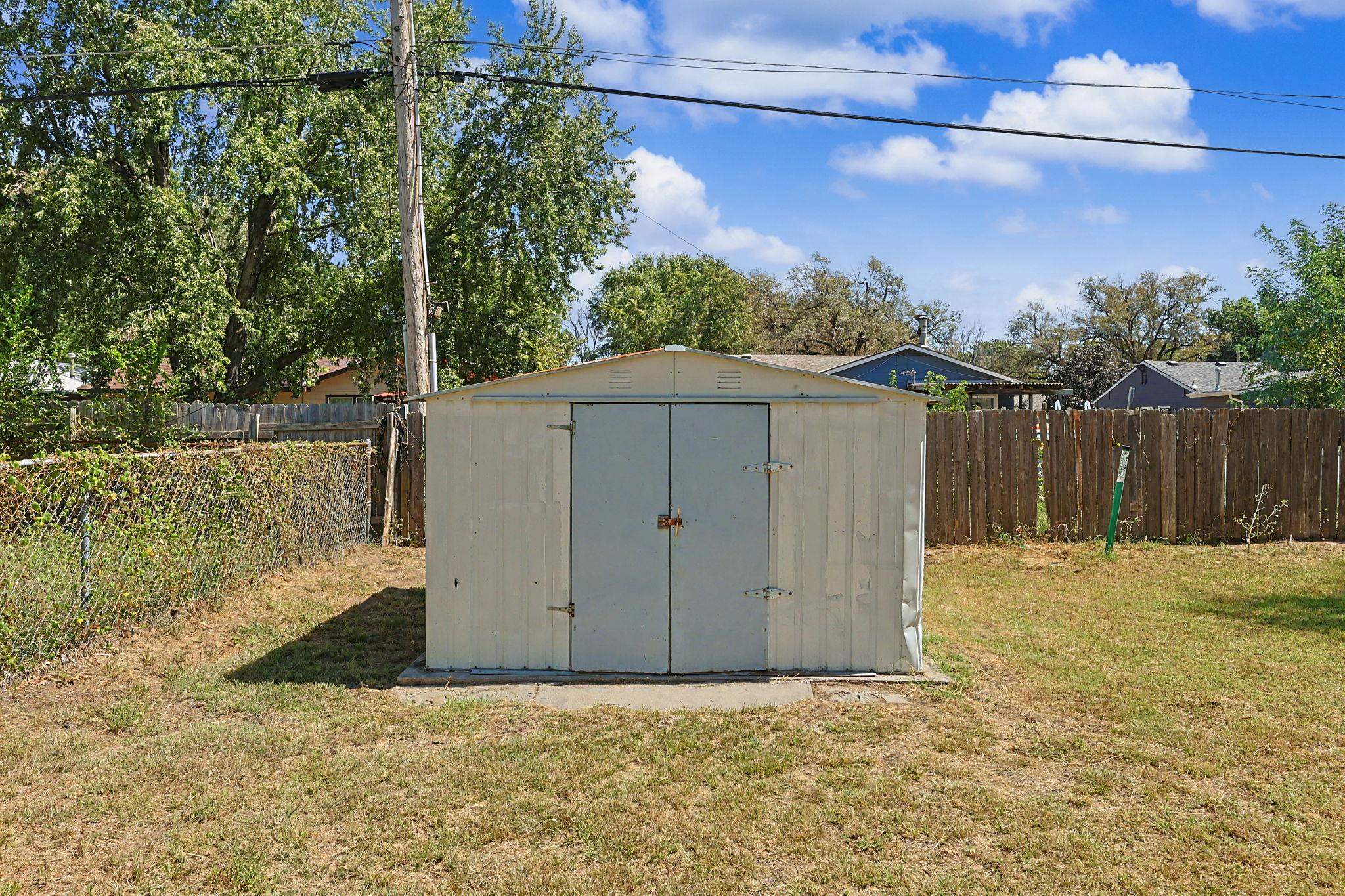 6534 S Mabel St. Property Photo 24