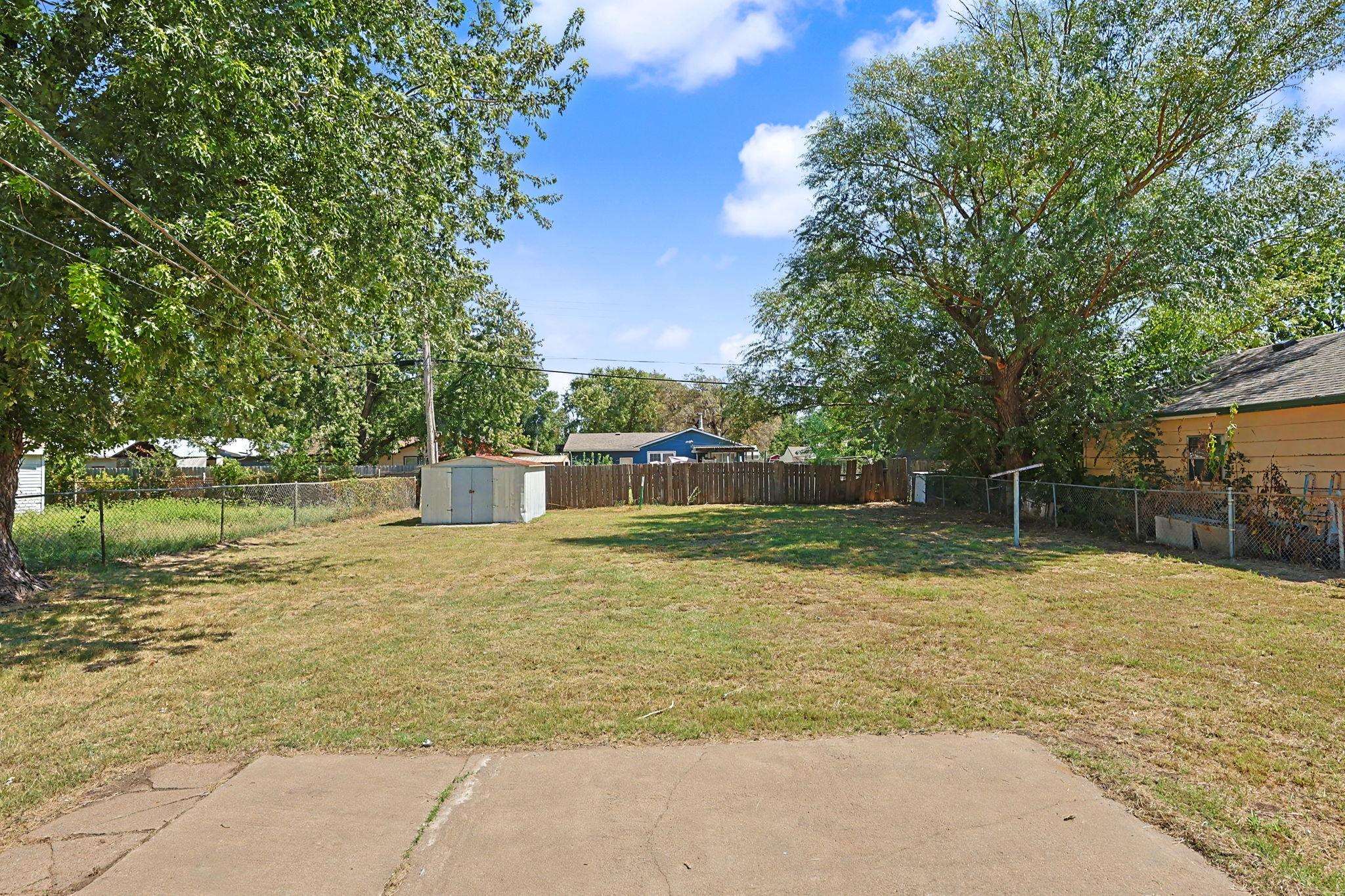 6534 S Mabel St. Property Photo 25