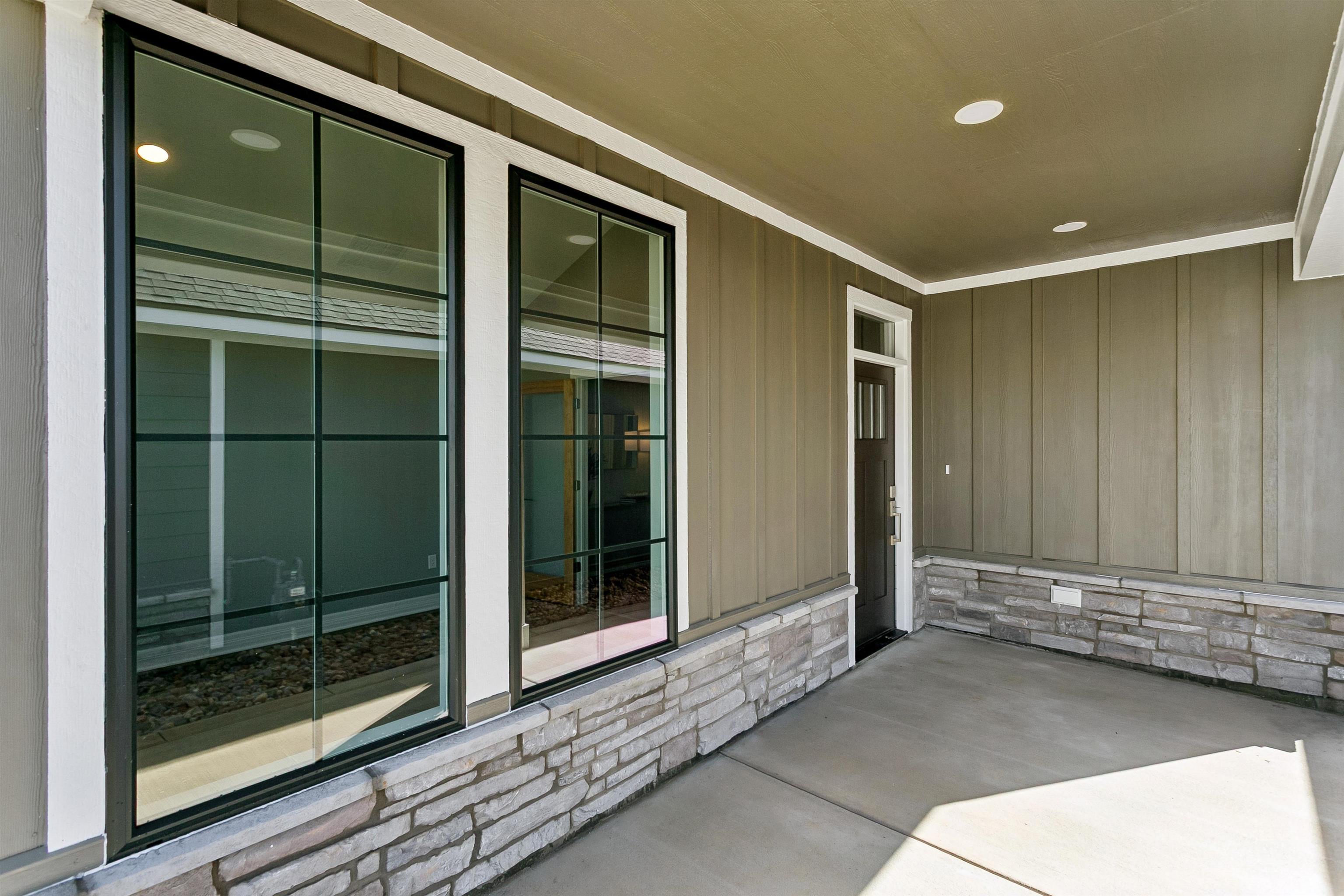 210 S Legacy Way Property Photo 3