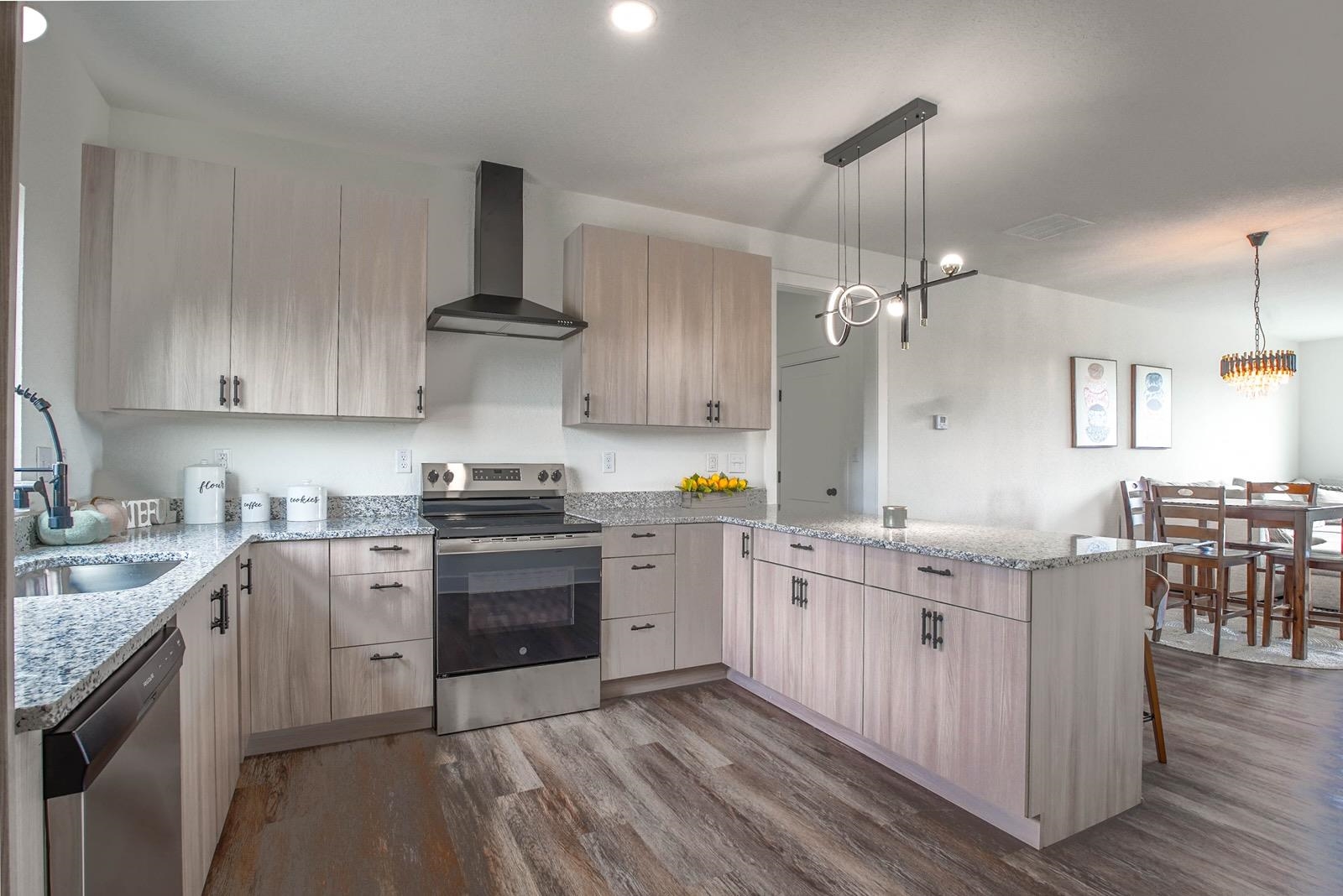 275 S Arborvalley Property Photo 4