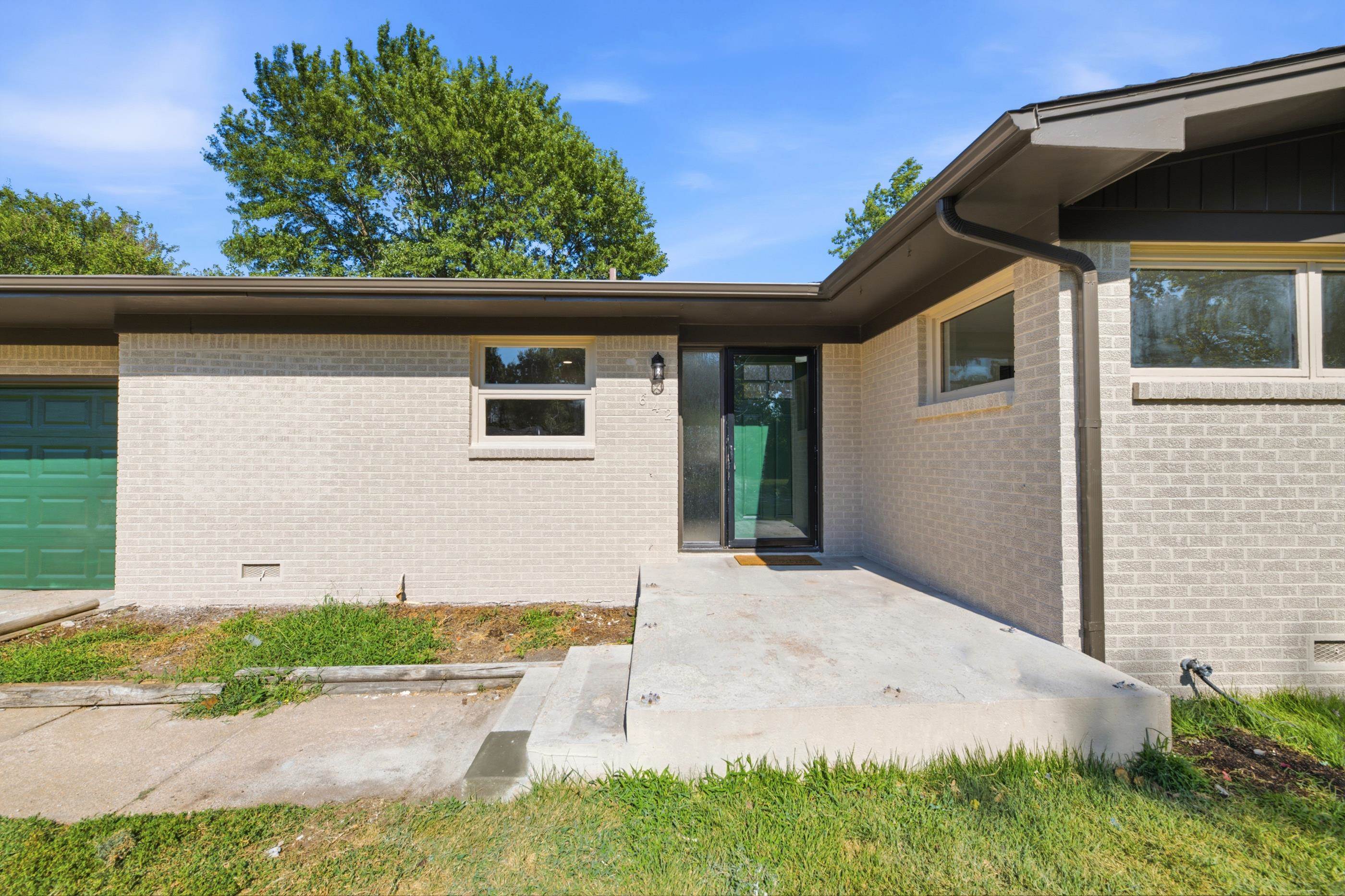 642 N Norman Property Photo 4
