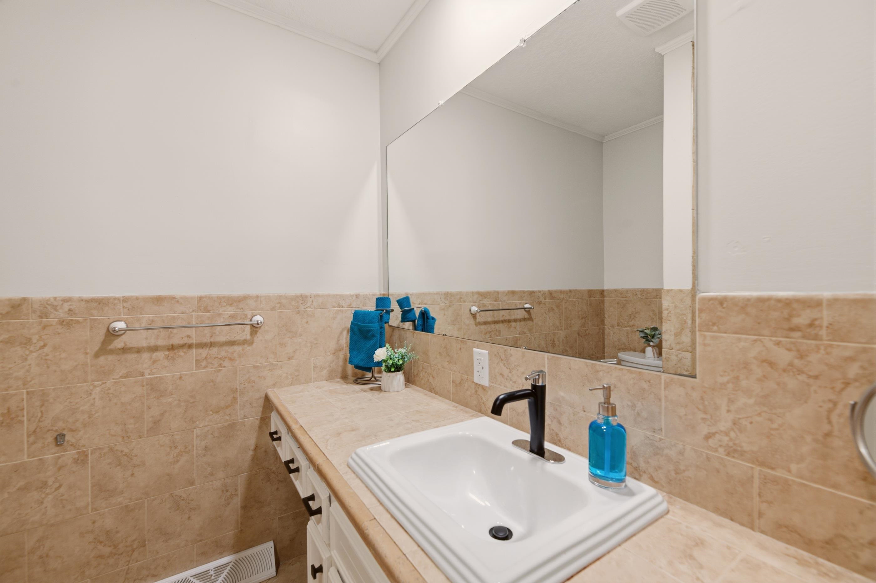 642 N Norman Property Photo 32