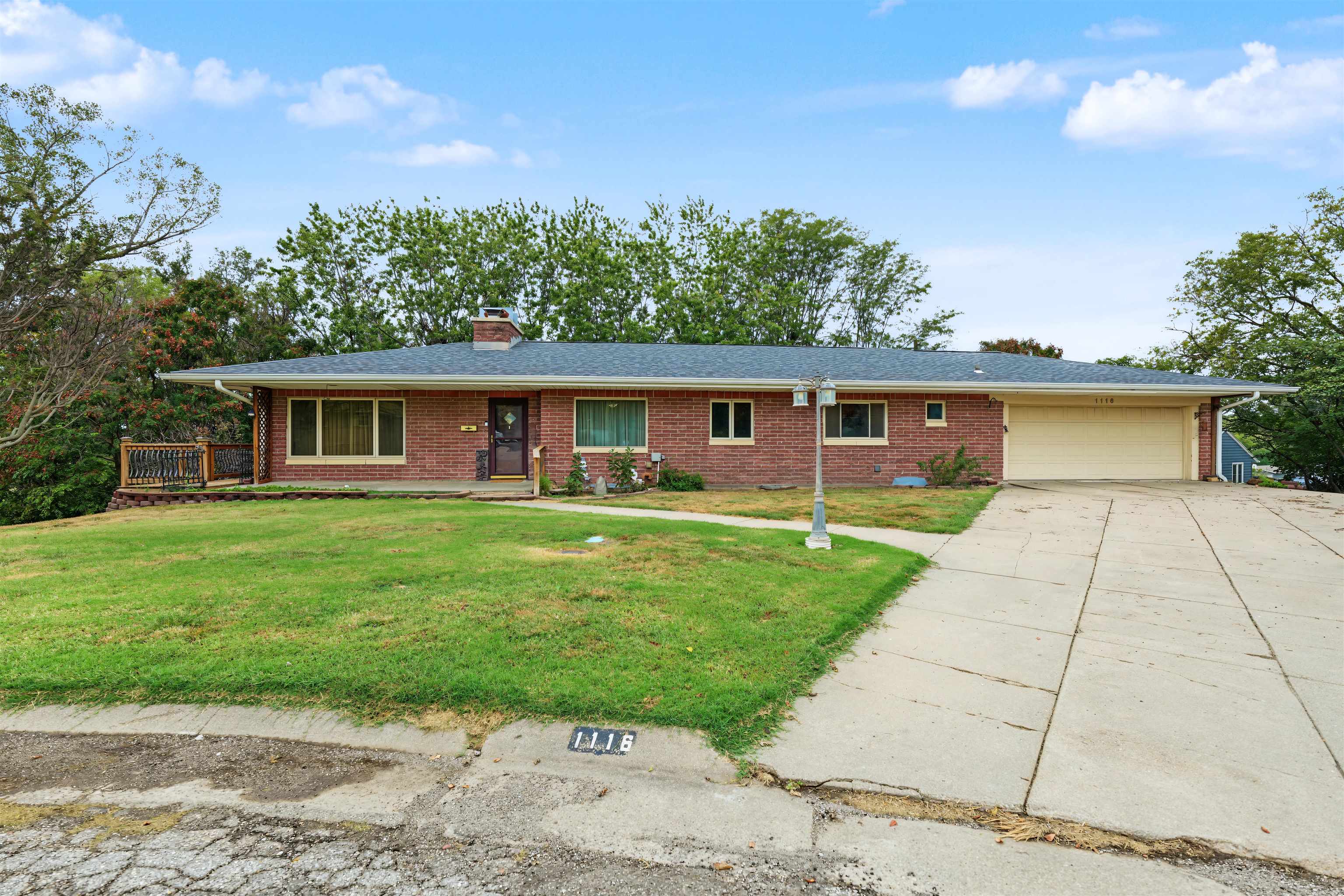 1116 Hillside Dr. Property Photo 7