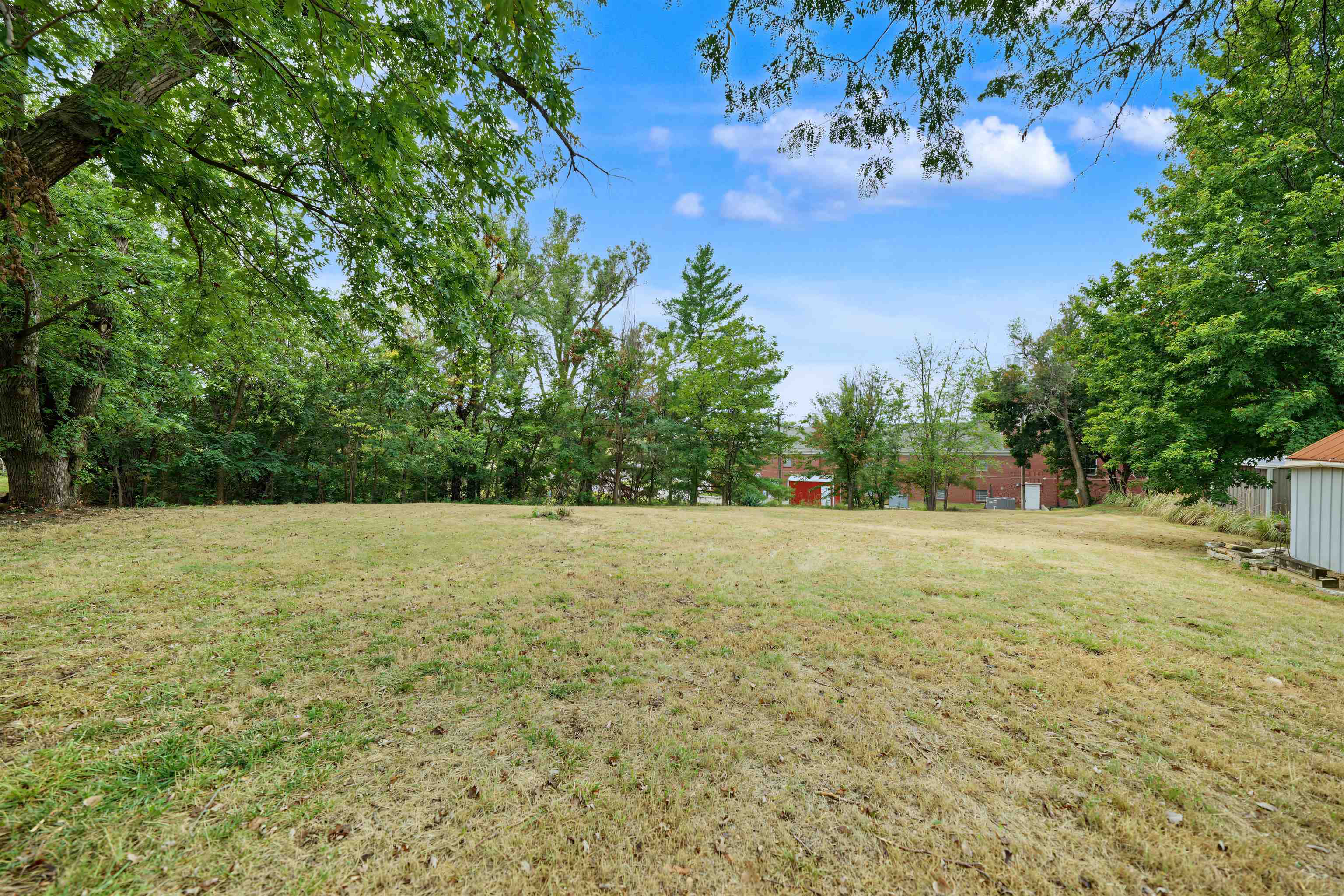 1116 Hillside Dr. Property Photo 34