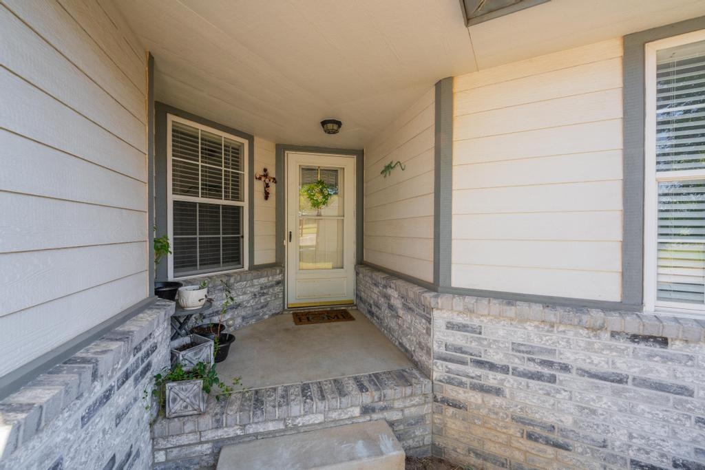 206 N Lamar Property Photo 2