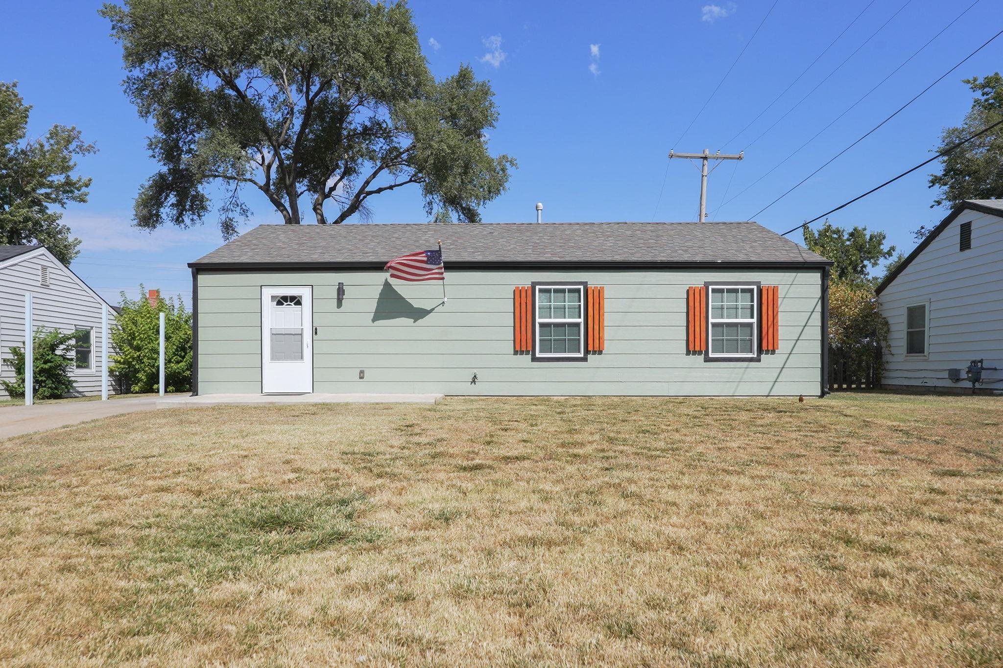 6559 N West Park View St Property Photo 2