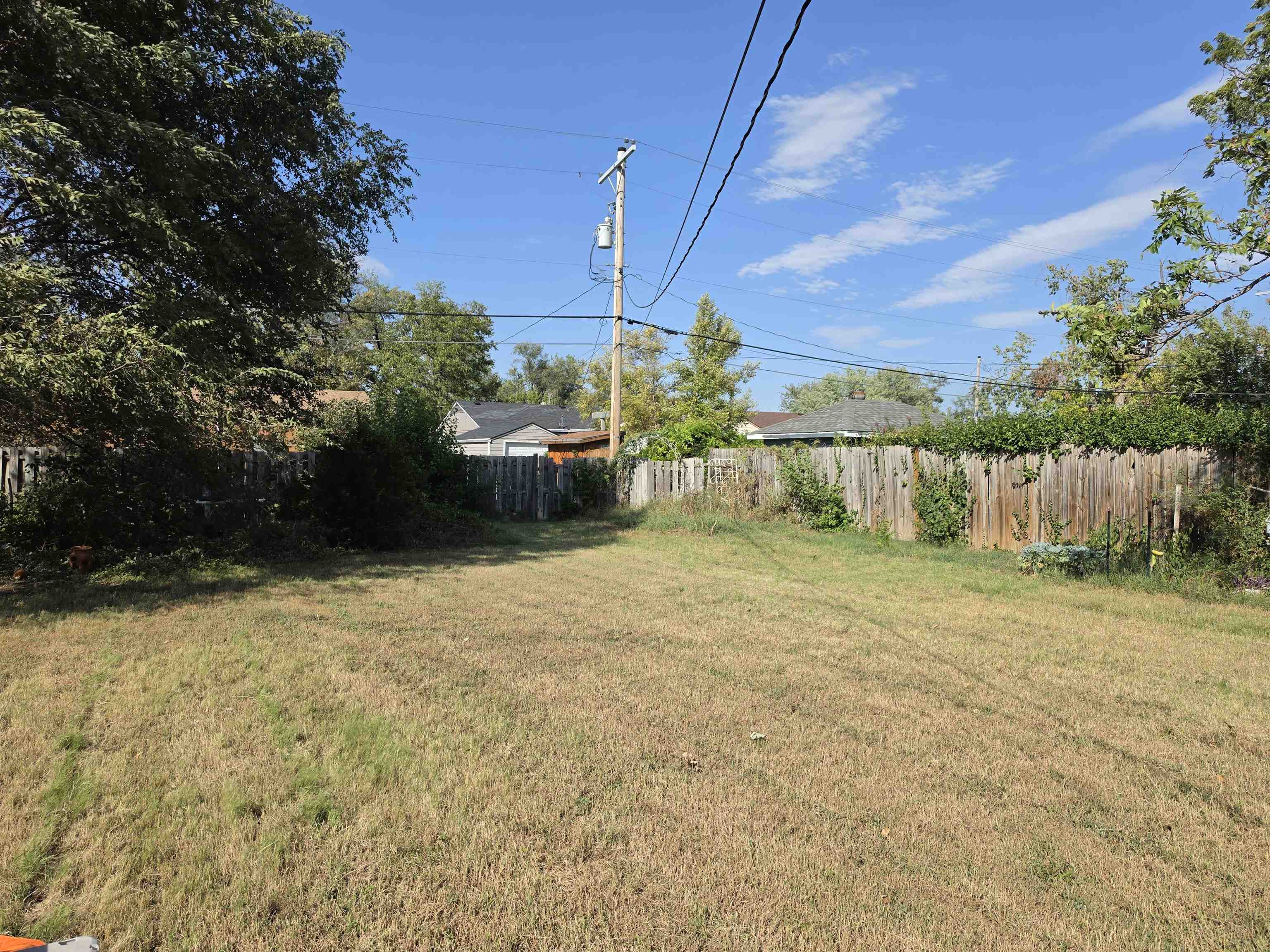 825 E Kirwin Ave Property Photo 16