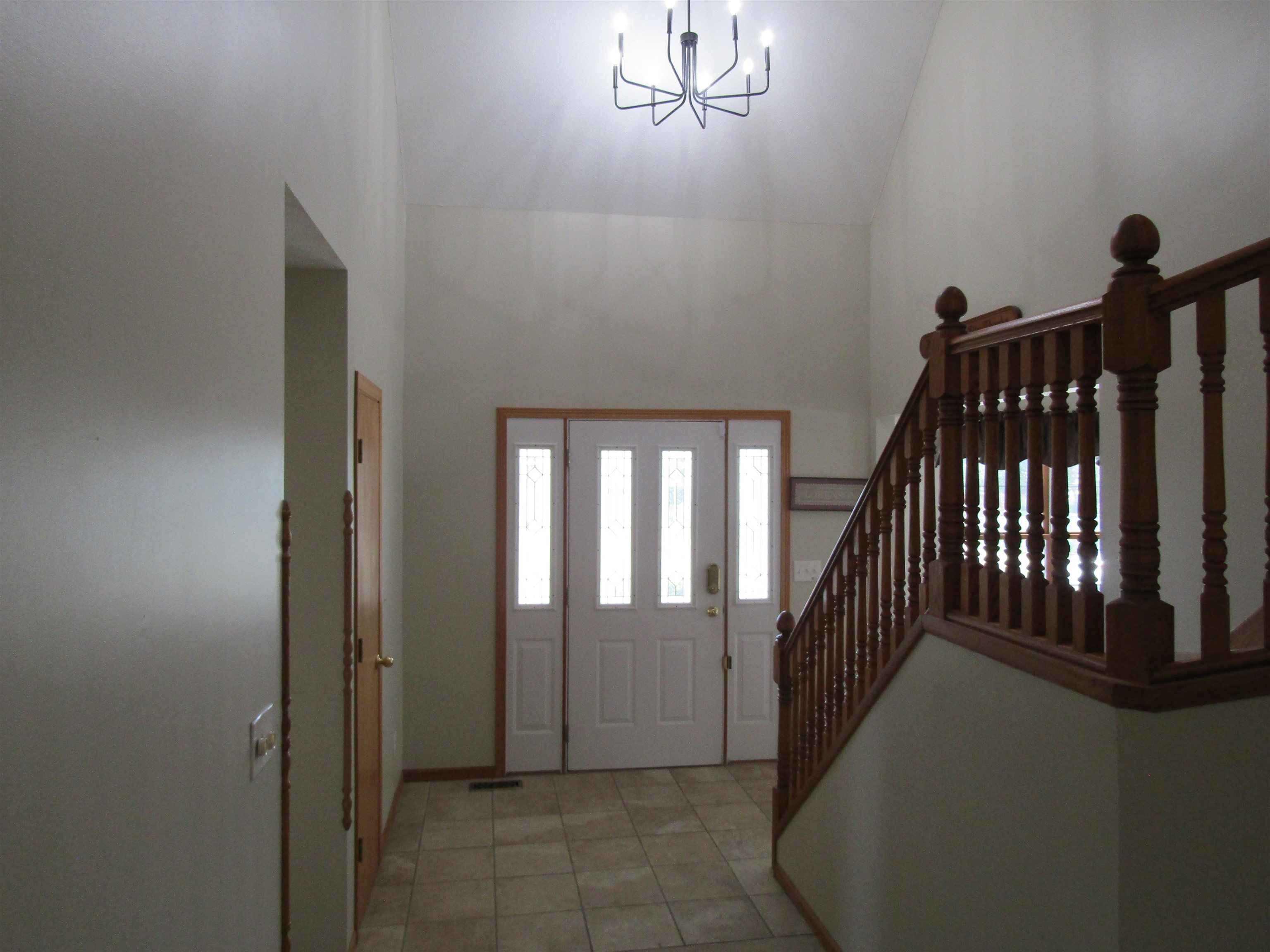 2133 Pheasant Ln. Property Photo 8