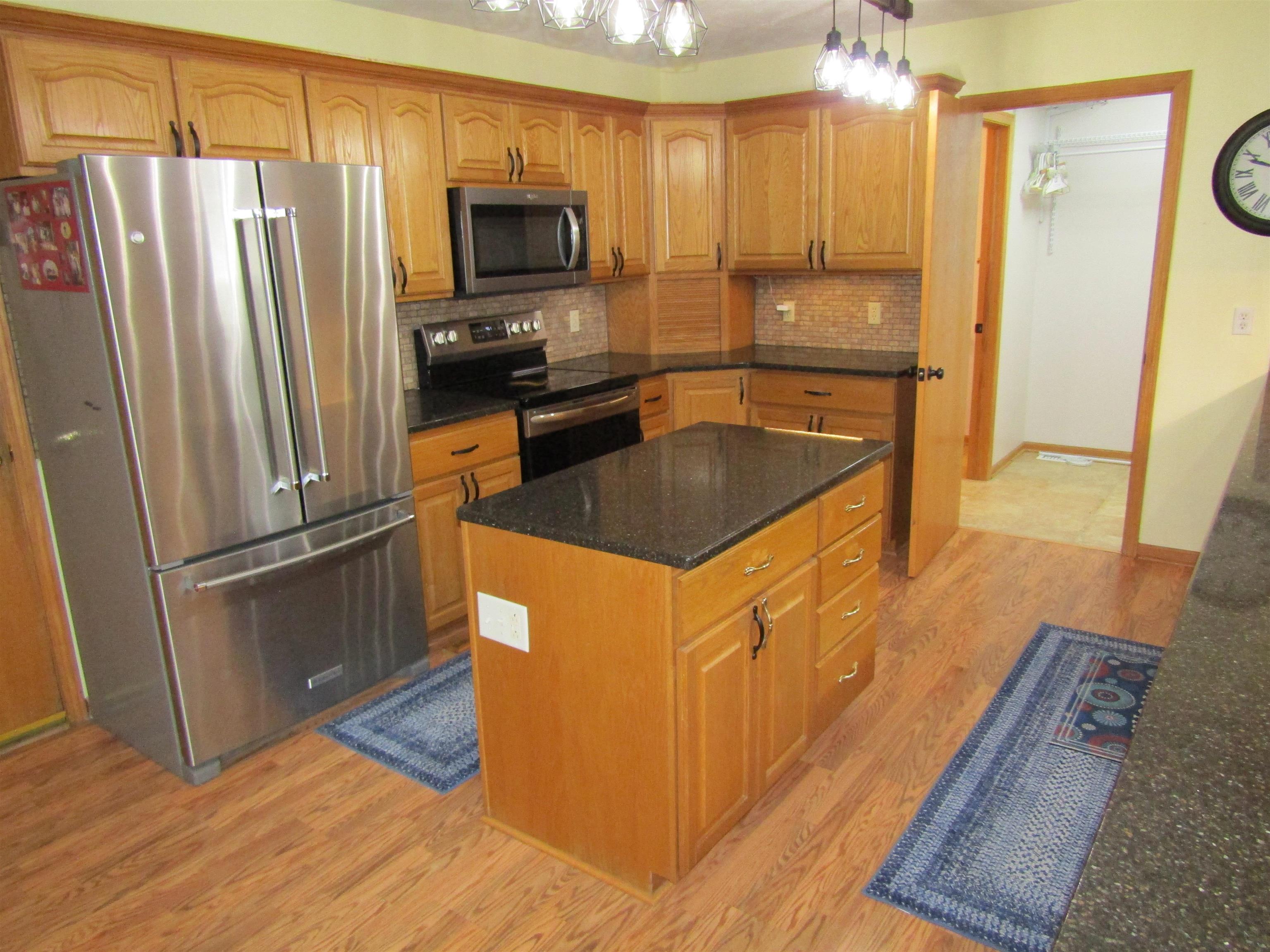 2133 Pheasant Ln. Property Photo 14