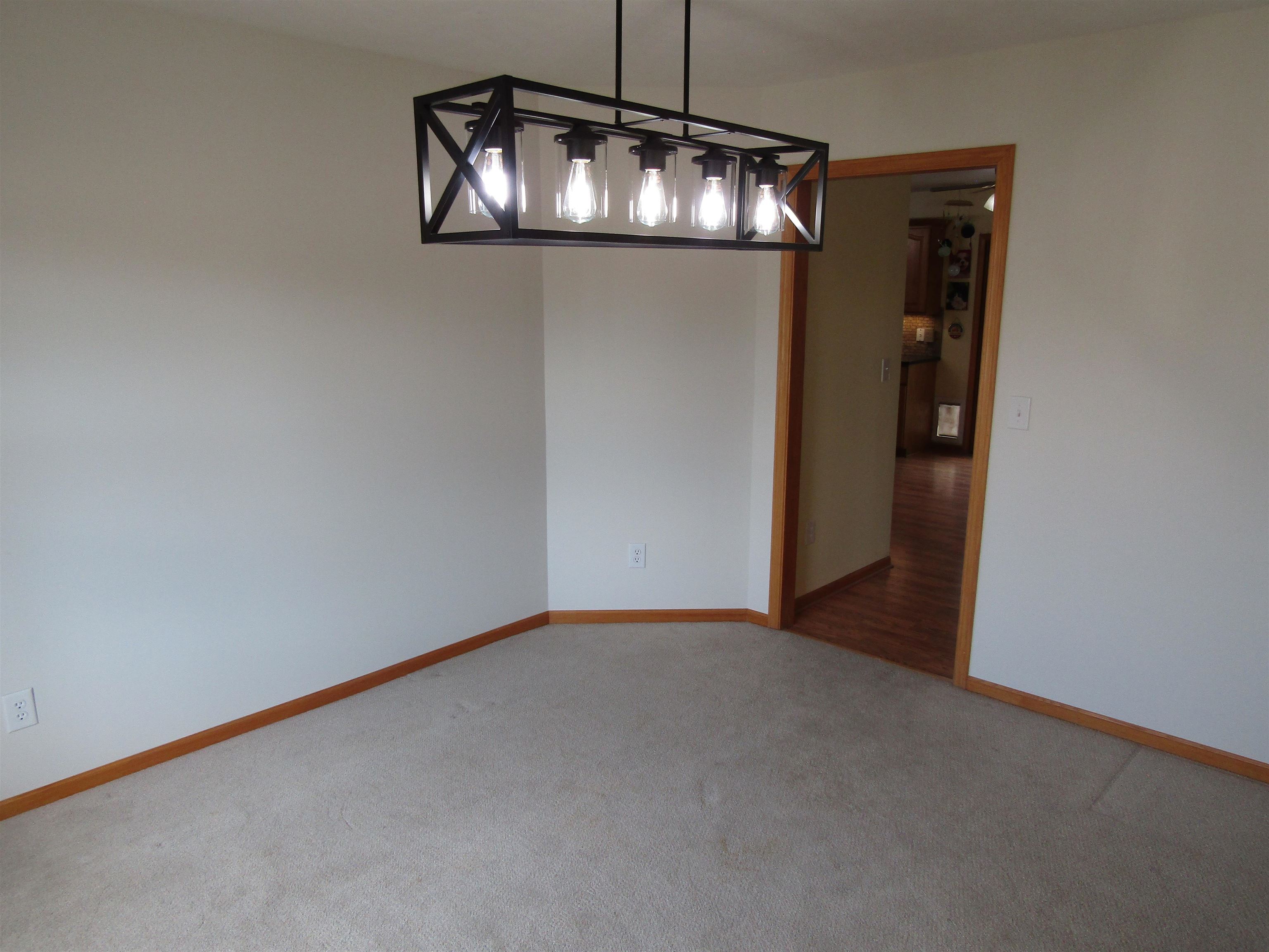 2133 Pheasant Ln. Property Photo 18