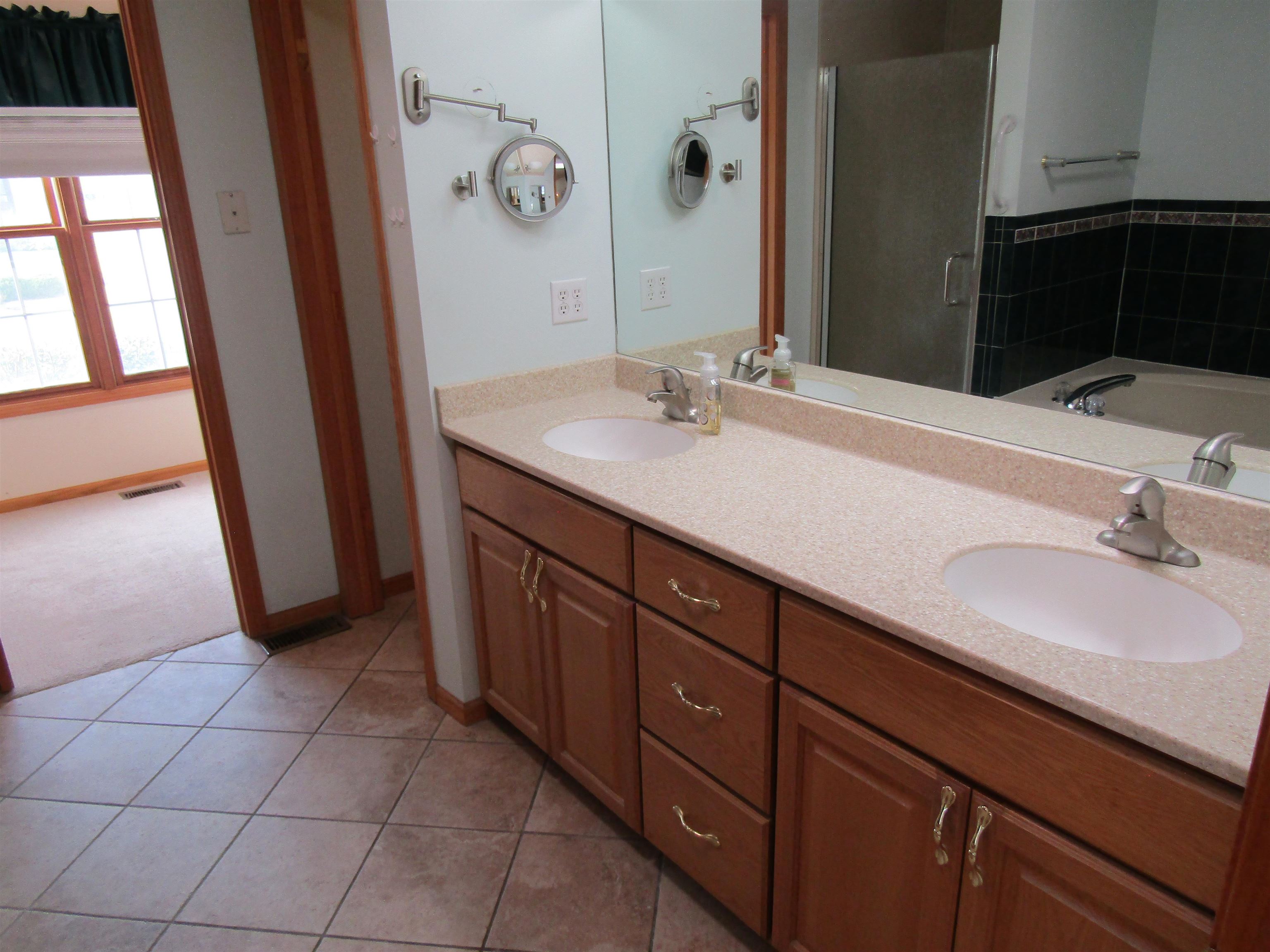 2133 Pheasant Ln. Property Photo 21