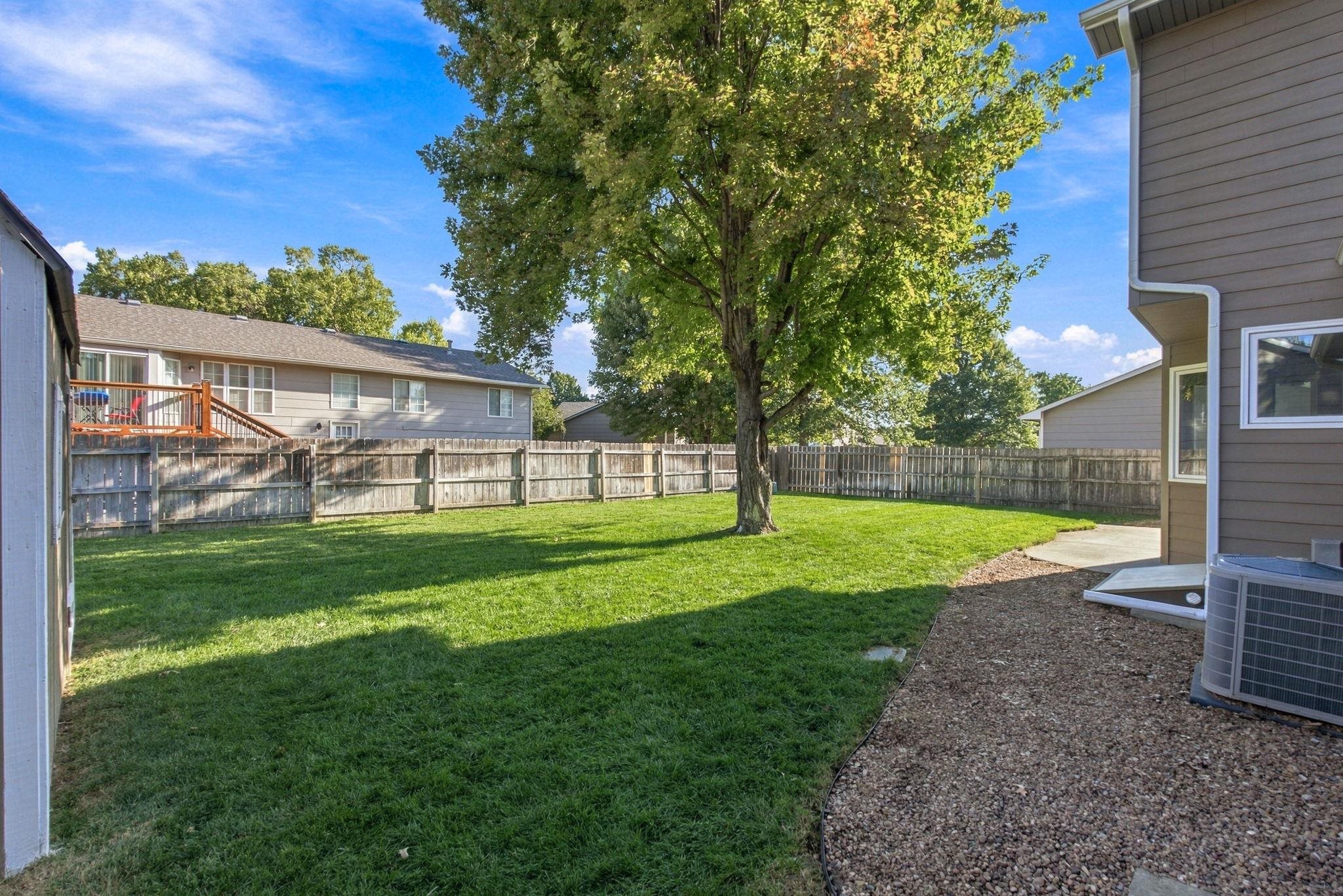 11514 W Westport Property Photo 34