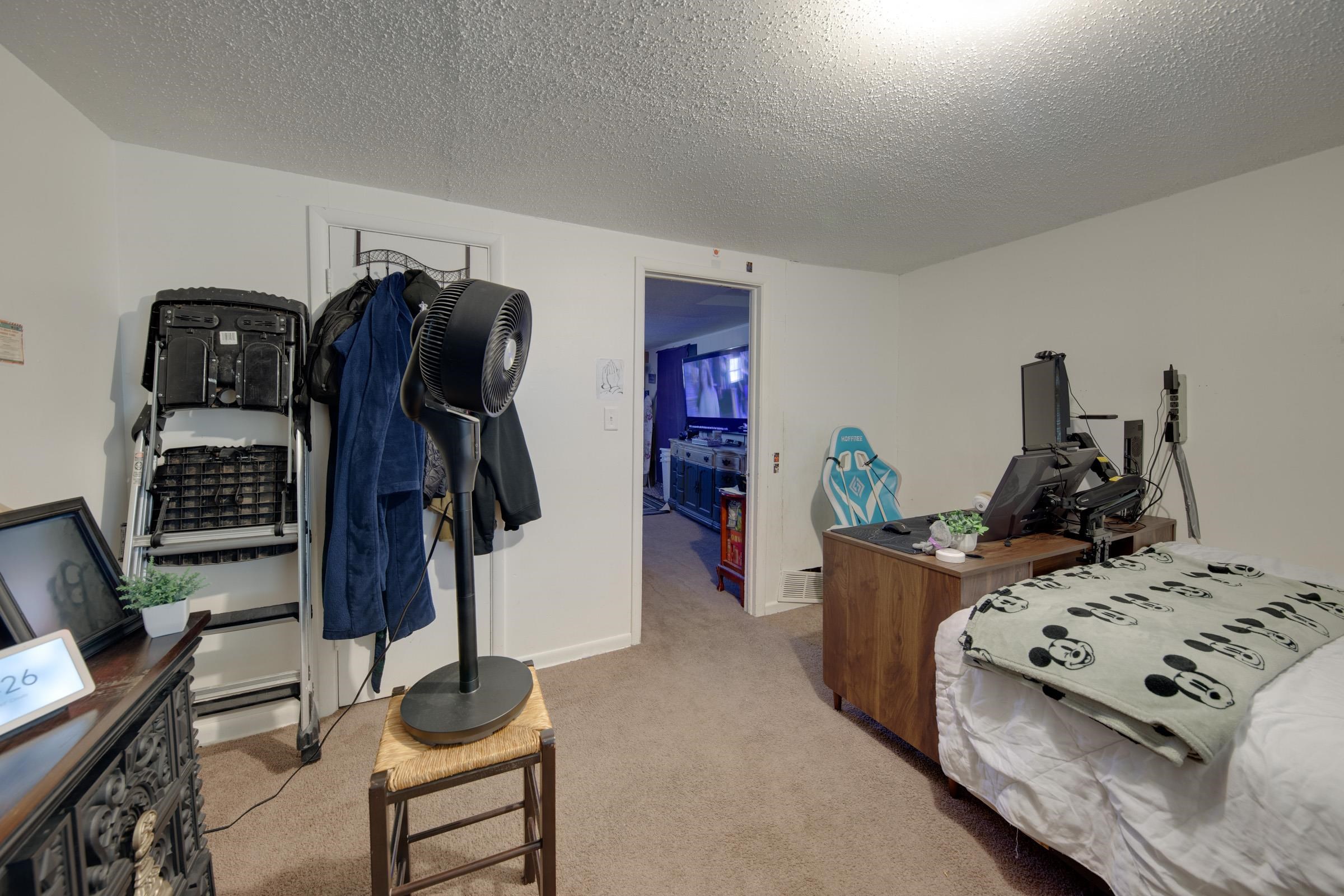 1557 N Chautauqua Ave Property Photo 7