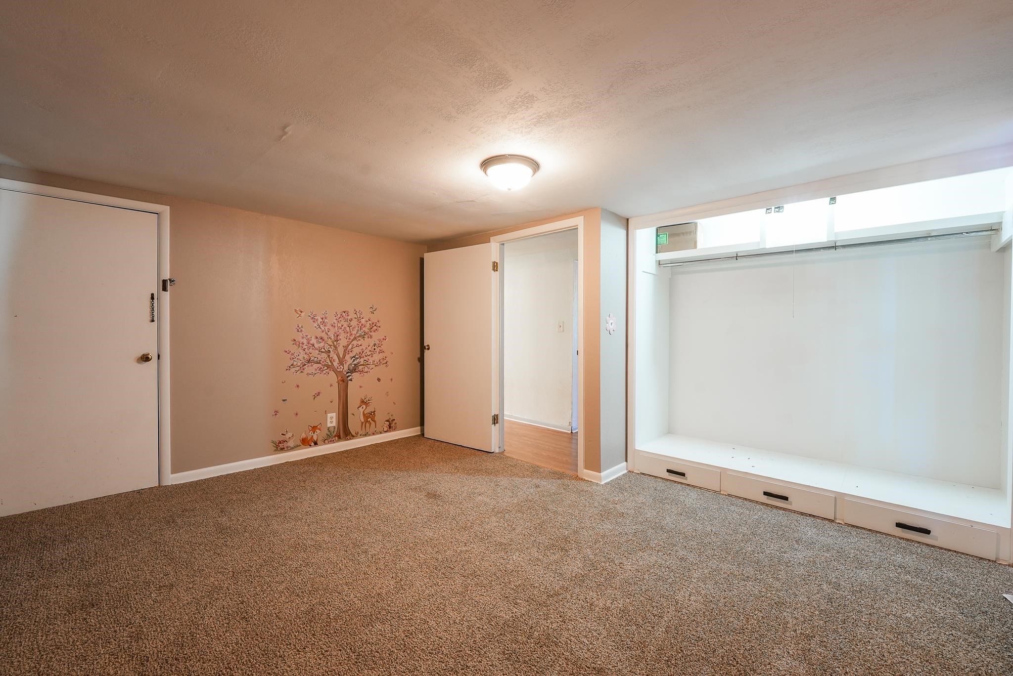 1624 W Webb Ave Property Photo 13
