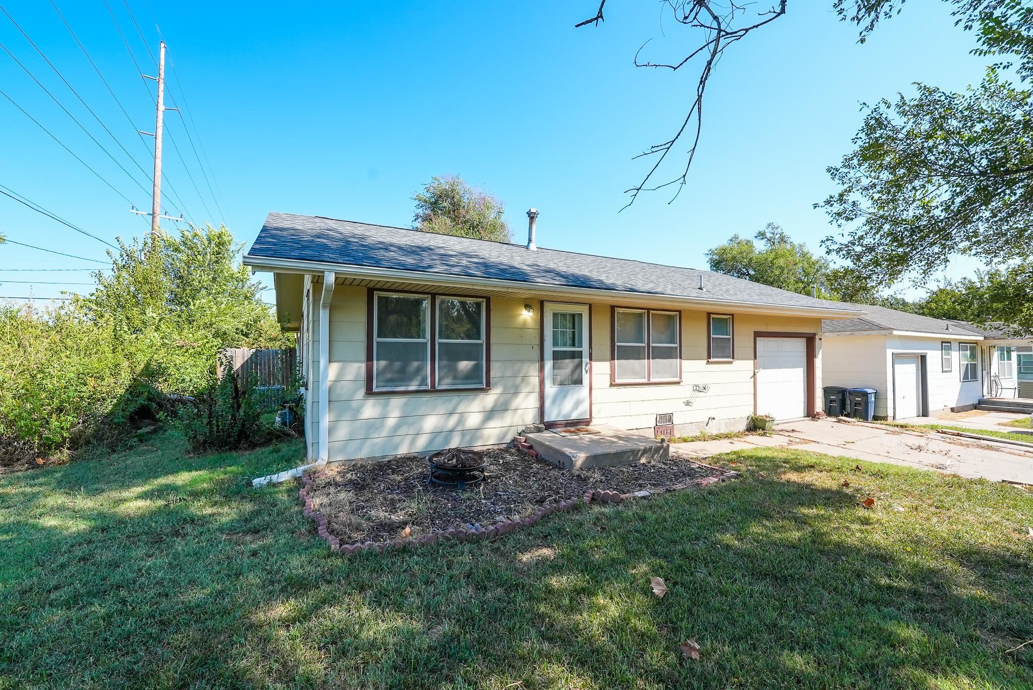 1624 W Webb Ave Property Photo 19