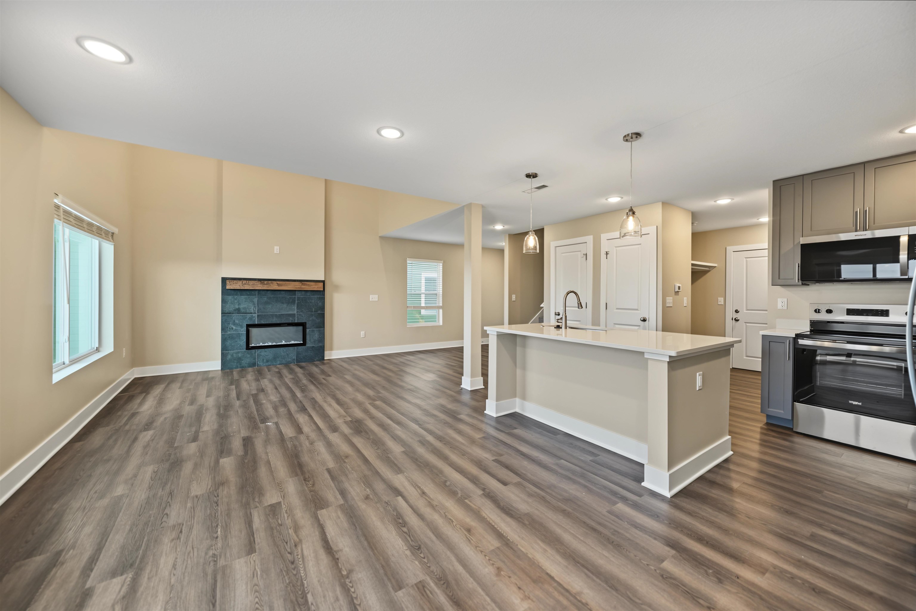 1224 Steve Hawley Ln. Property Photo 2