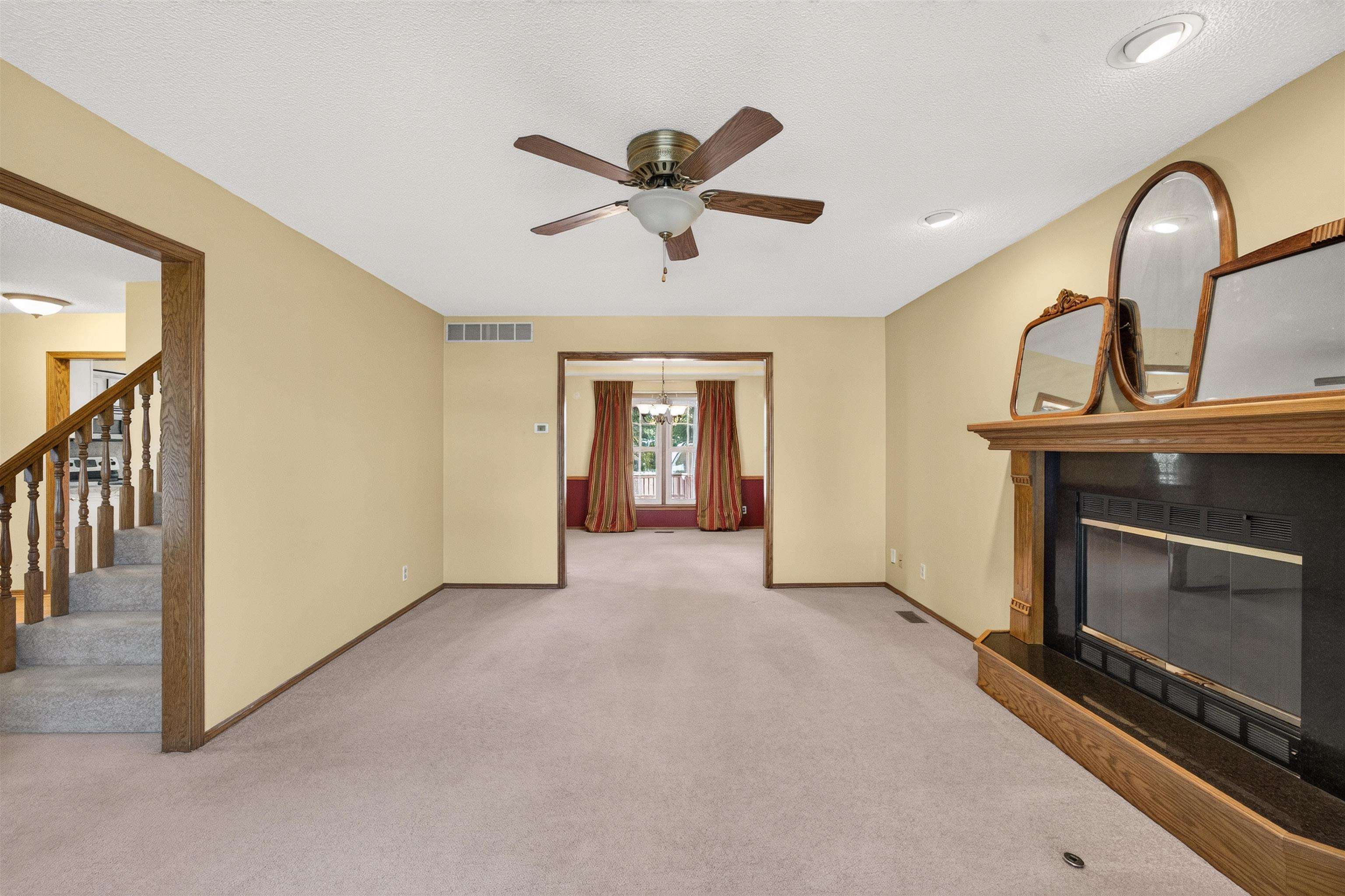 4364 N Eagle Lake Ct Property Photo 8