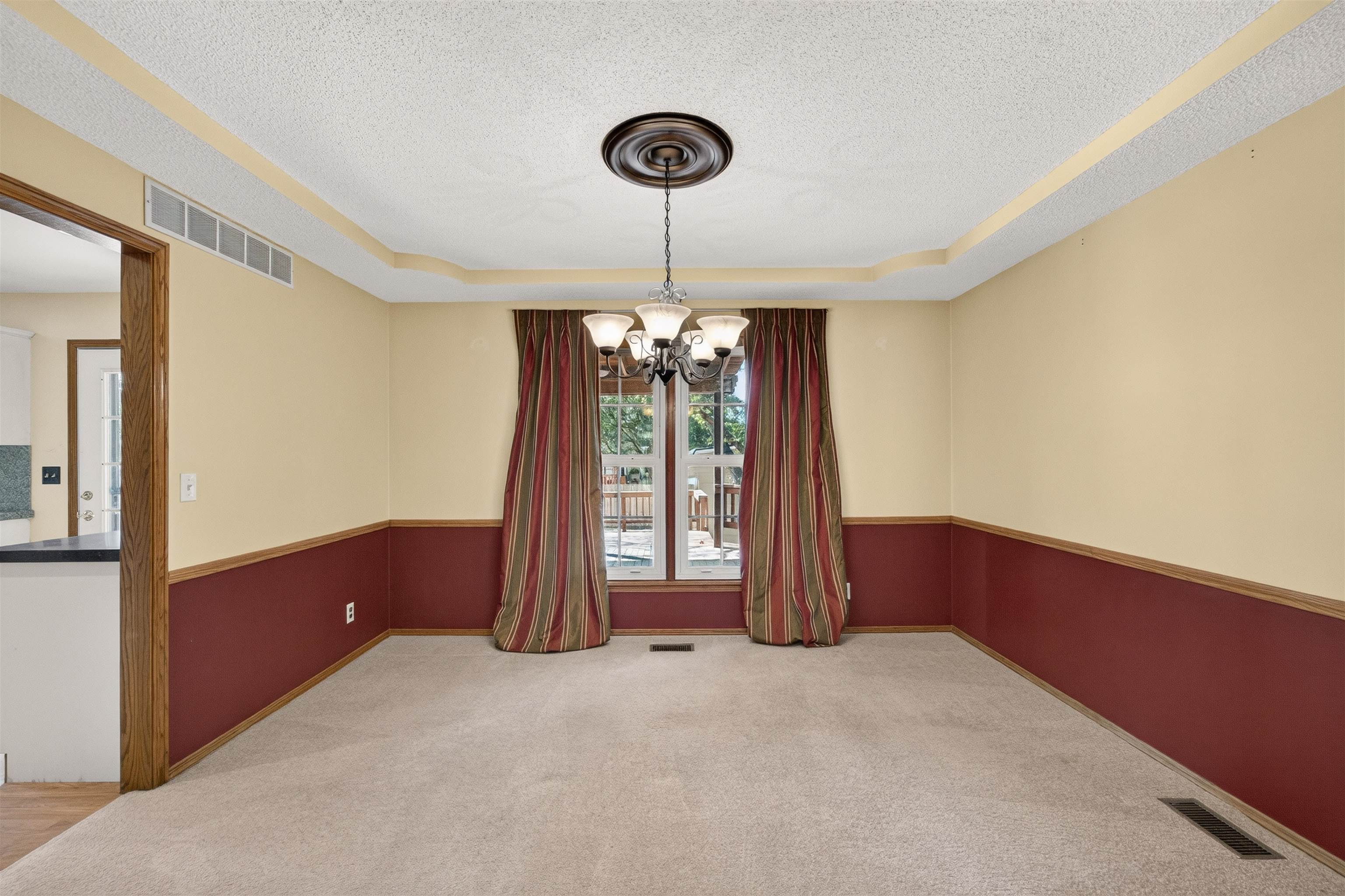 4364 N Eagle Lake Ct Property Photo 9