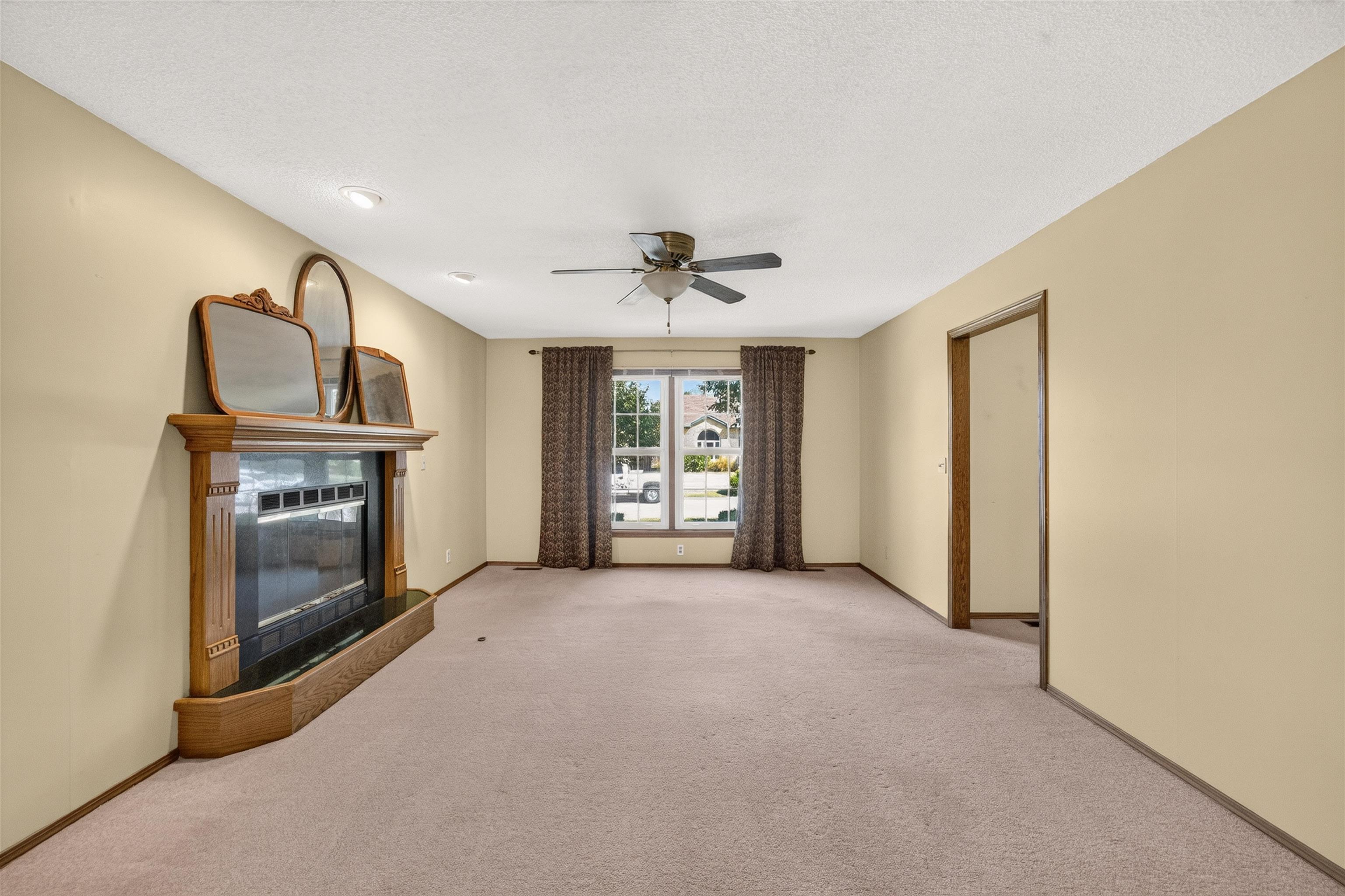 4364 N Eagle Lake Ct Property Photo 10