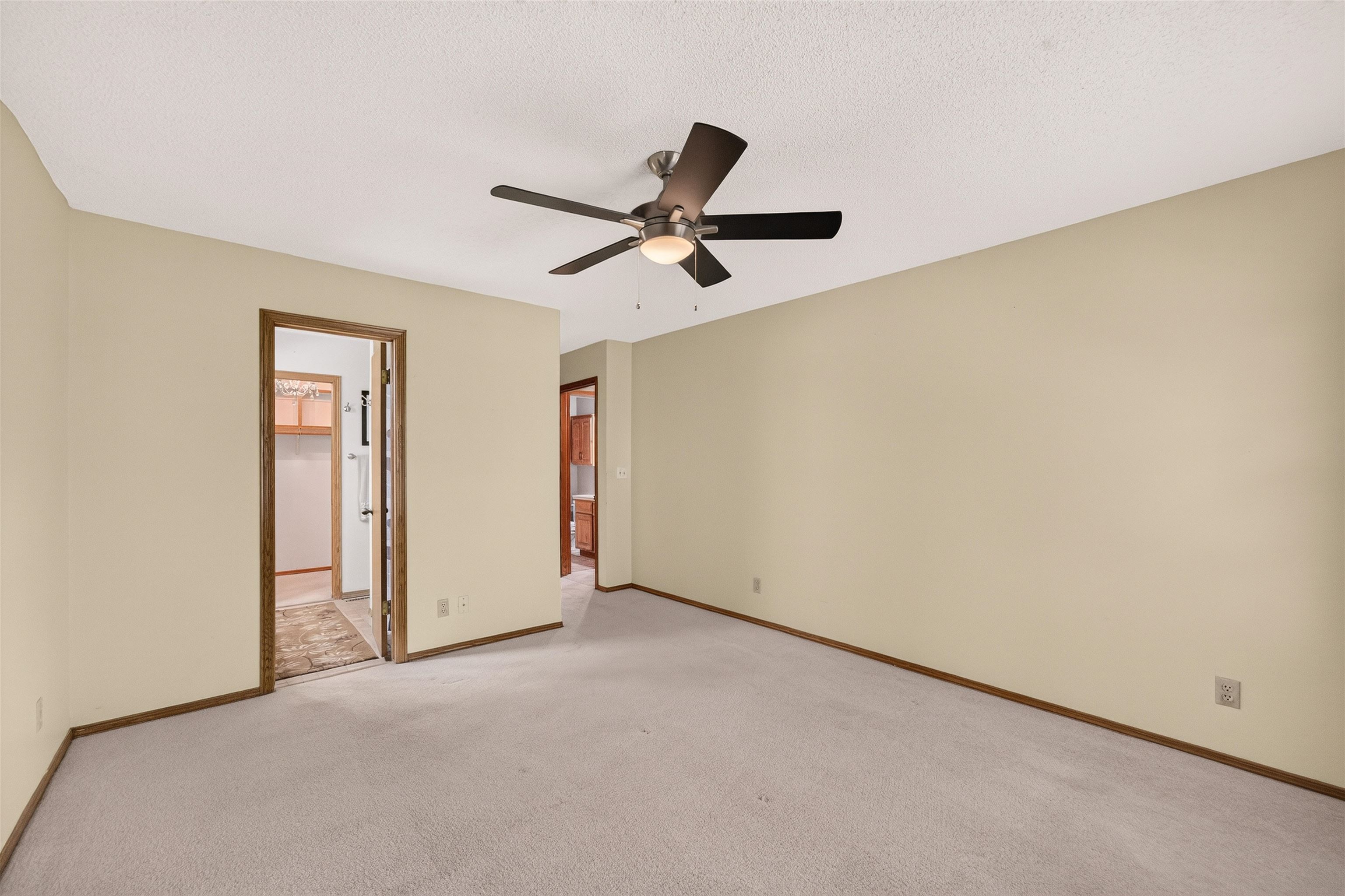 4364 N Eagle Lake Ct Property Photo 18