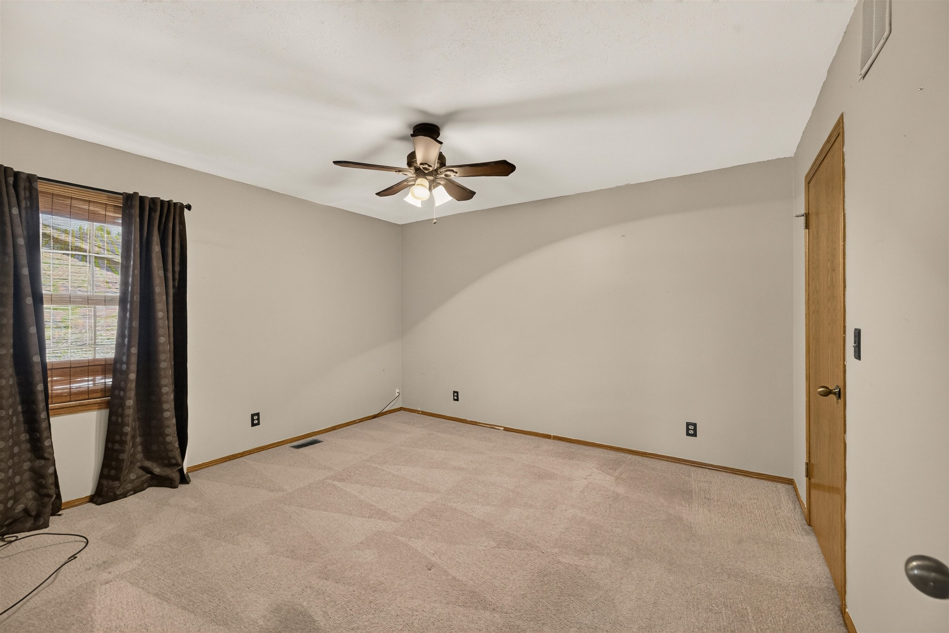 4364 N Eagle Lake Ct Property Photo 24