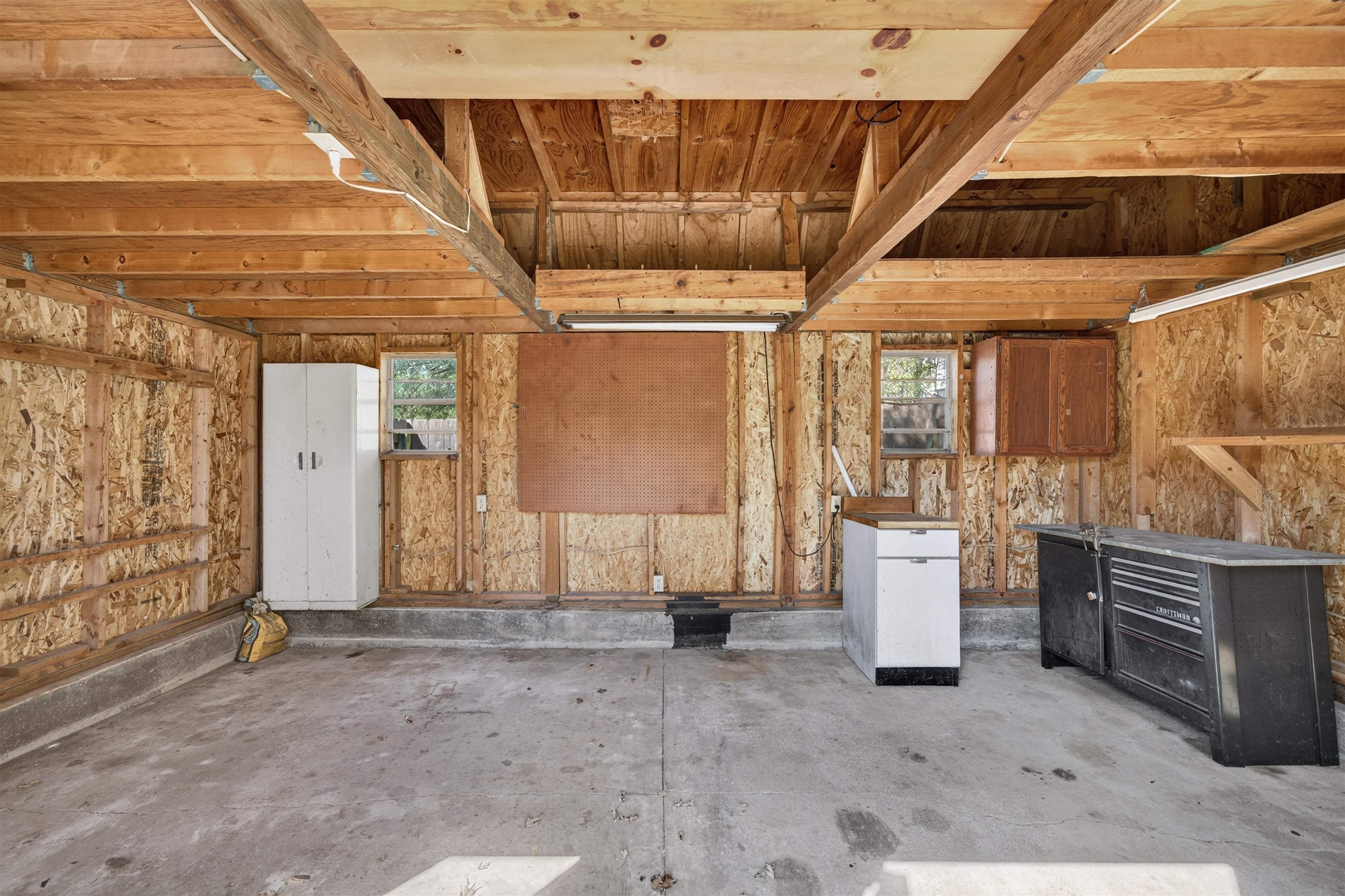 4364 N Eagle Lake Ct Property Photo 35