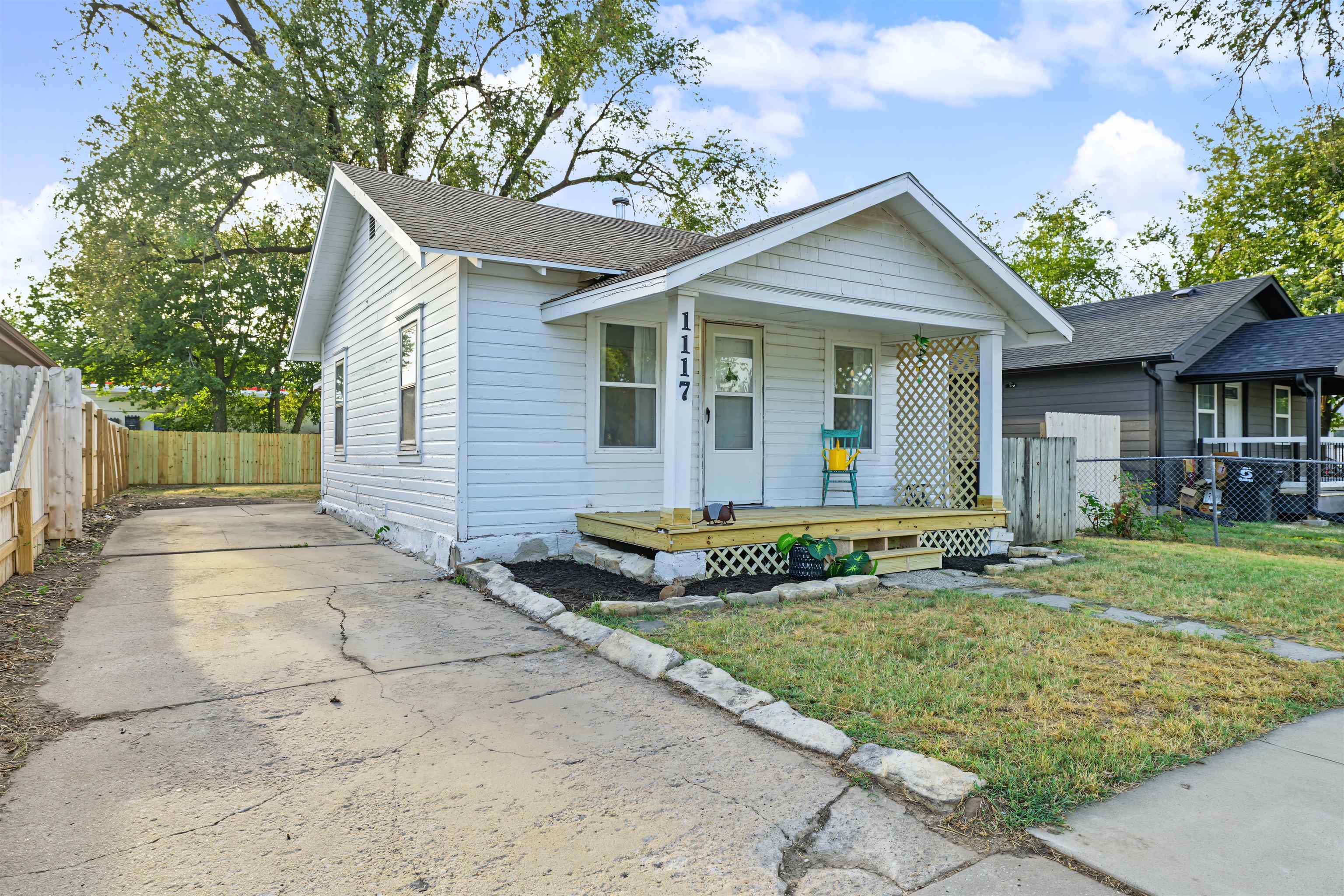 1117 N 8th St Property Photo 2