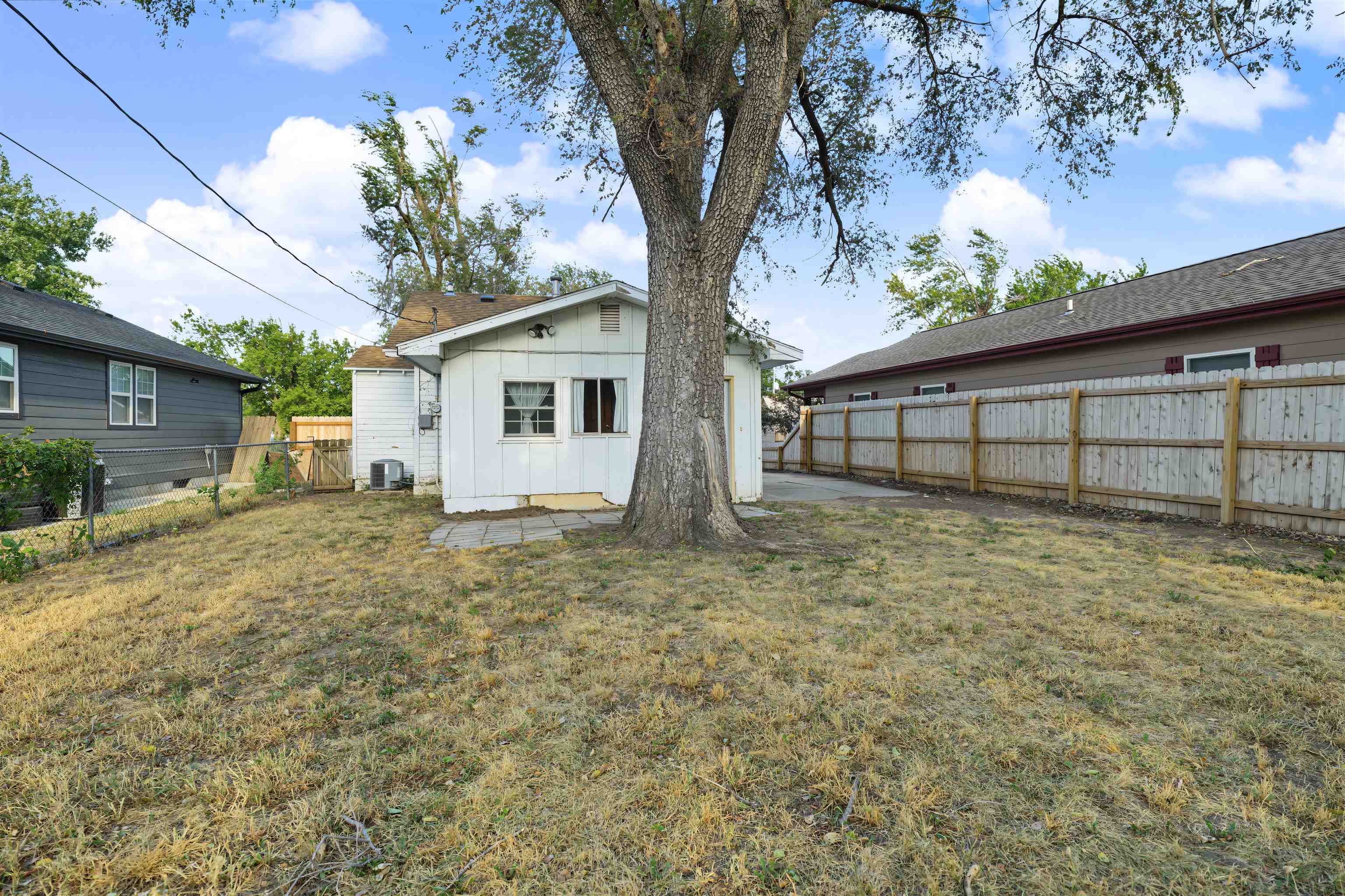 1117 N 8th St Property Photo 15