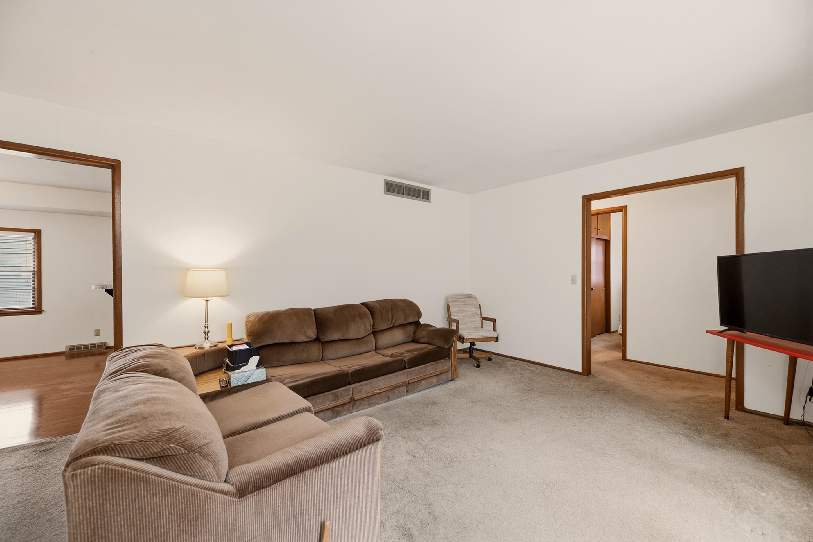 8208 E Boston St Property Photo 7