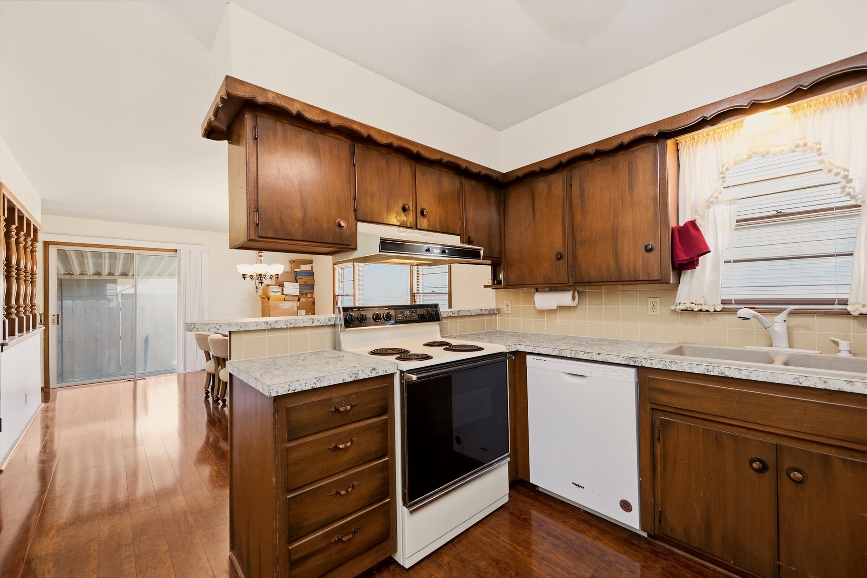 8208 E Boston St Property Photo 12