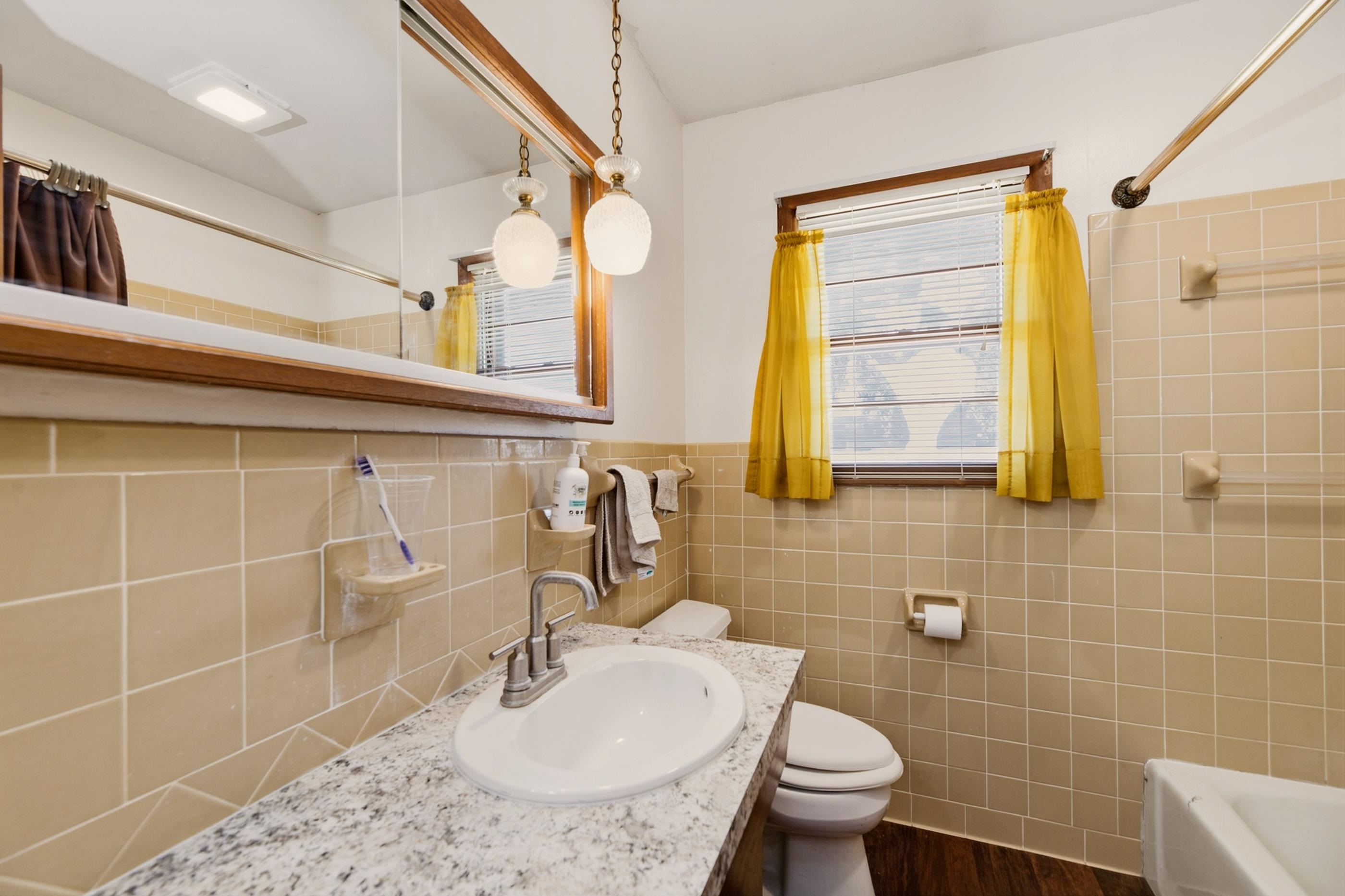 8208 E Boston St Property Photo 18