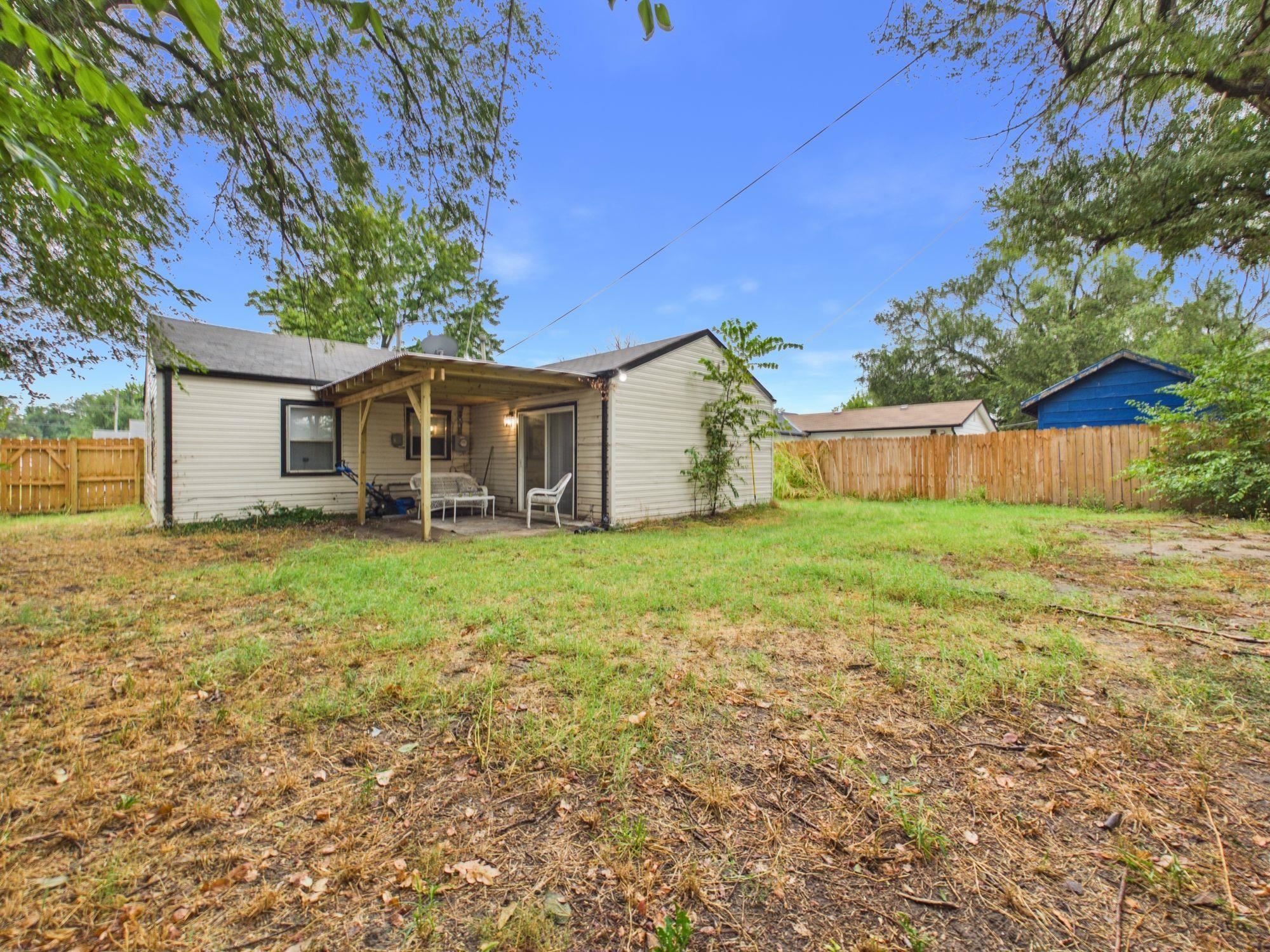3016 E Locust St Property Photo 15