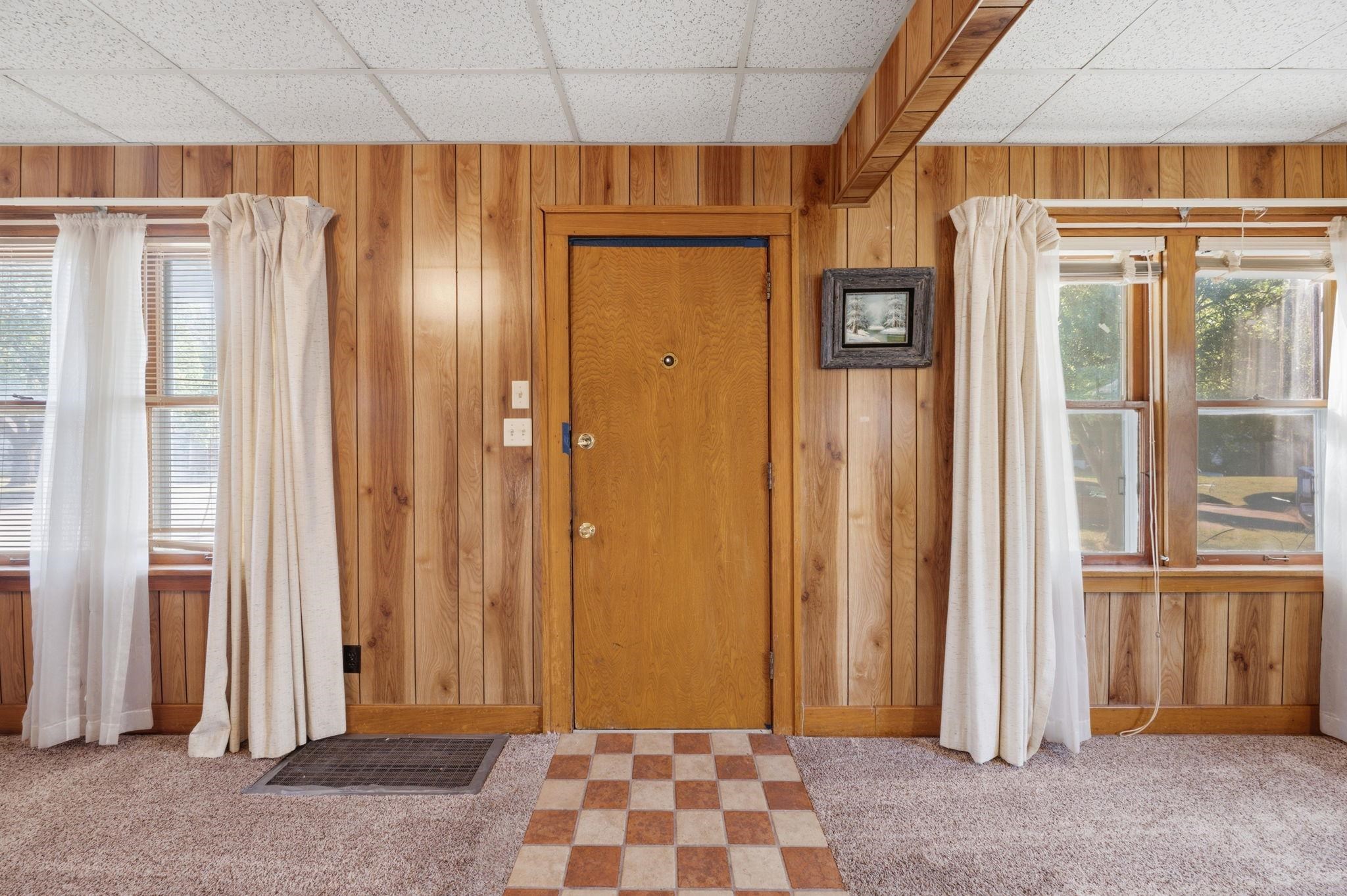 157 N Richmond Property Photo 12