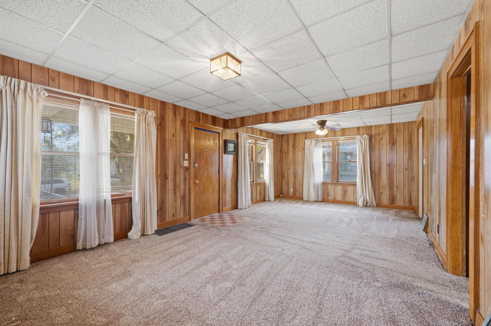 157 N Richmond Property Photo 15