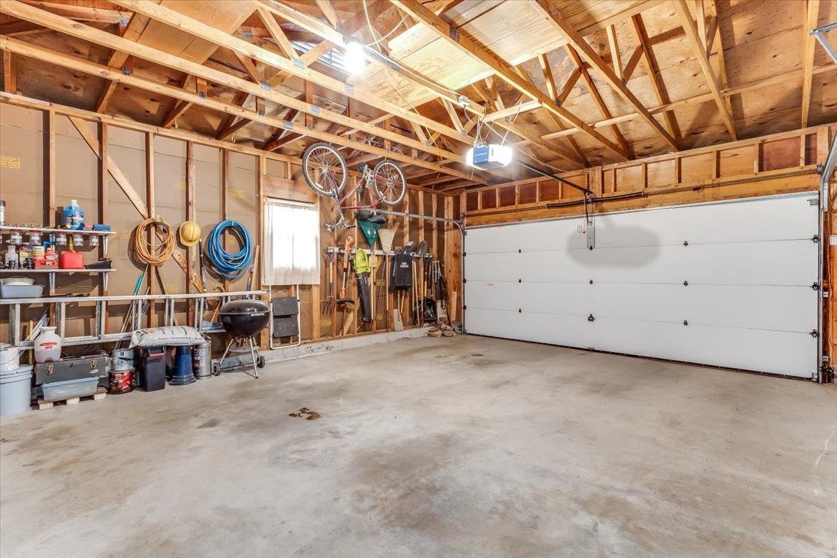 1105 N Hazelwood Ln Property Photo 10