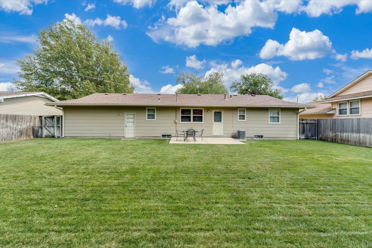 1105 N Hazelwood Ln Property Photo 25