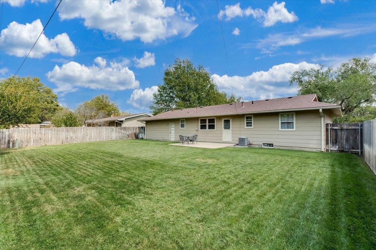 1105 N Hazelwood Ln Property Photo 26