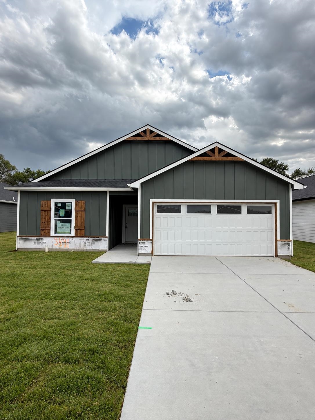 3591 E Bearsden St Property Photo 1