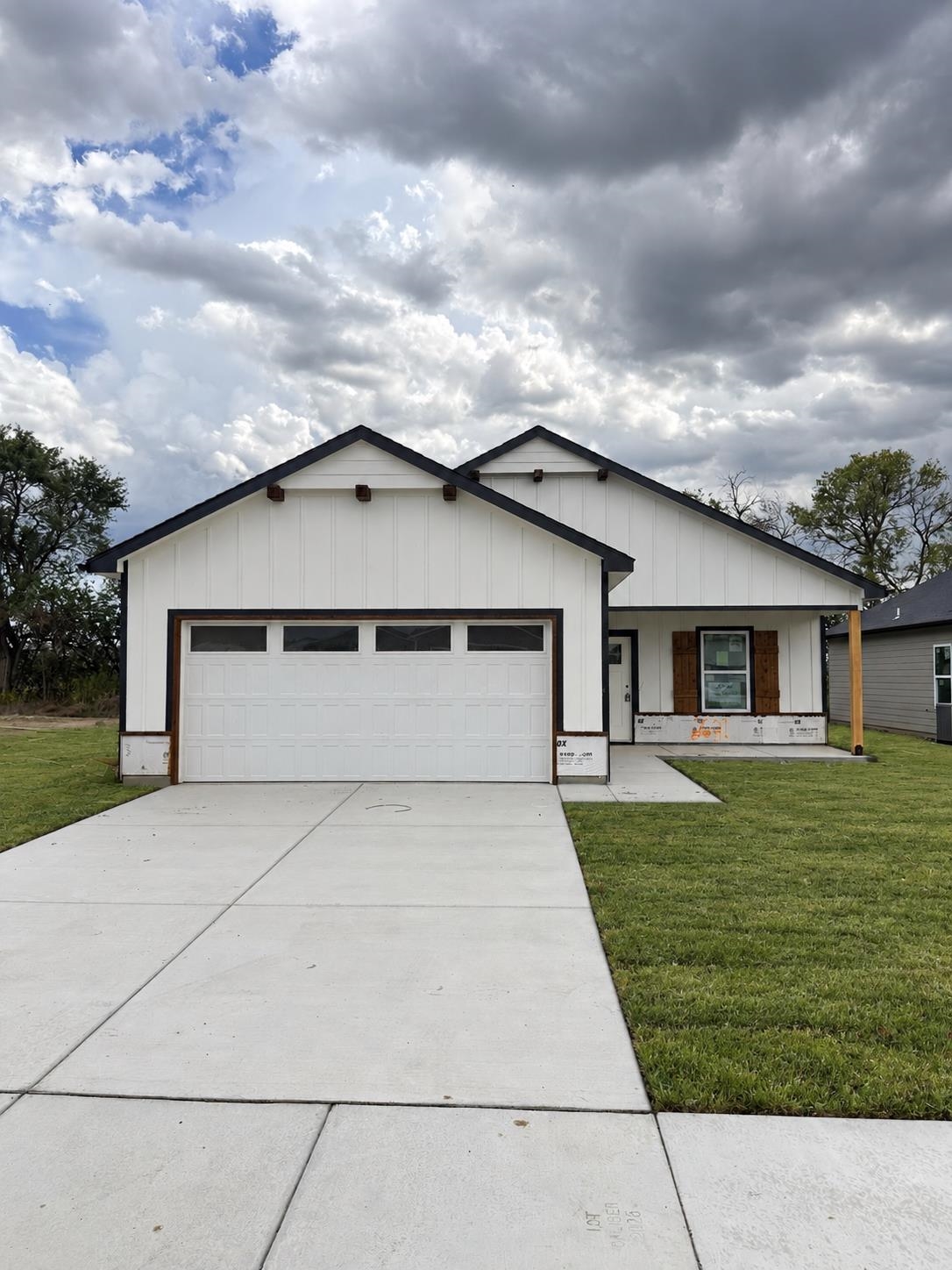 3631 E Bearsden St Property Photo 1