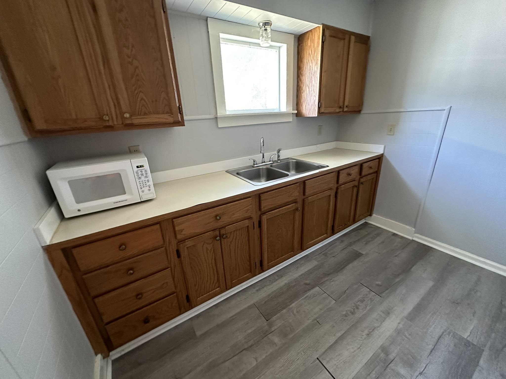 632 S High Property Photo 5