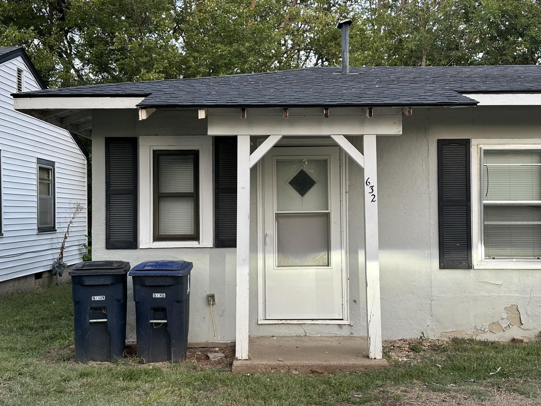 632 S High Property Photo 15