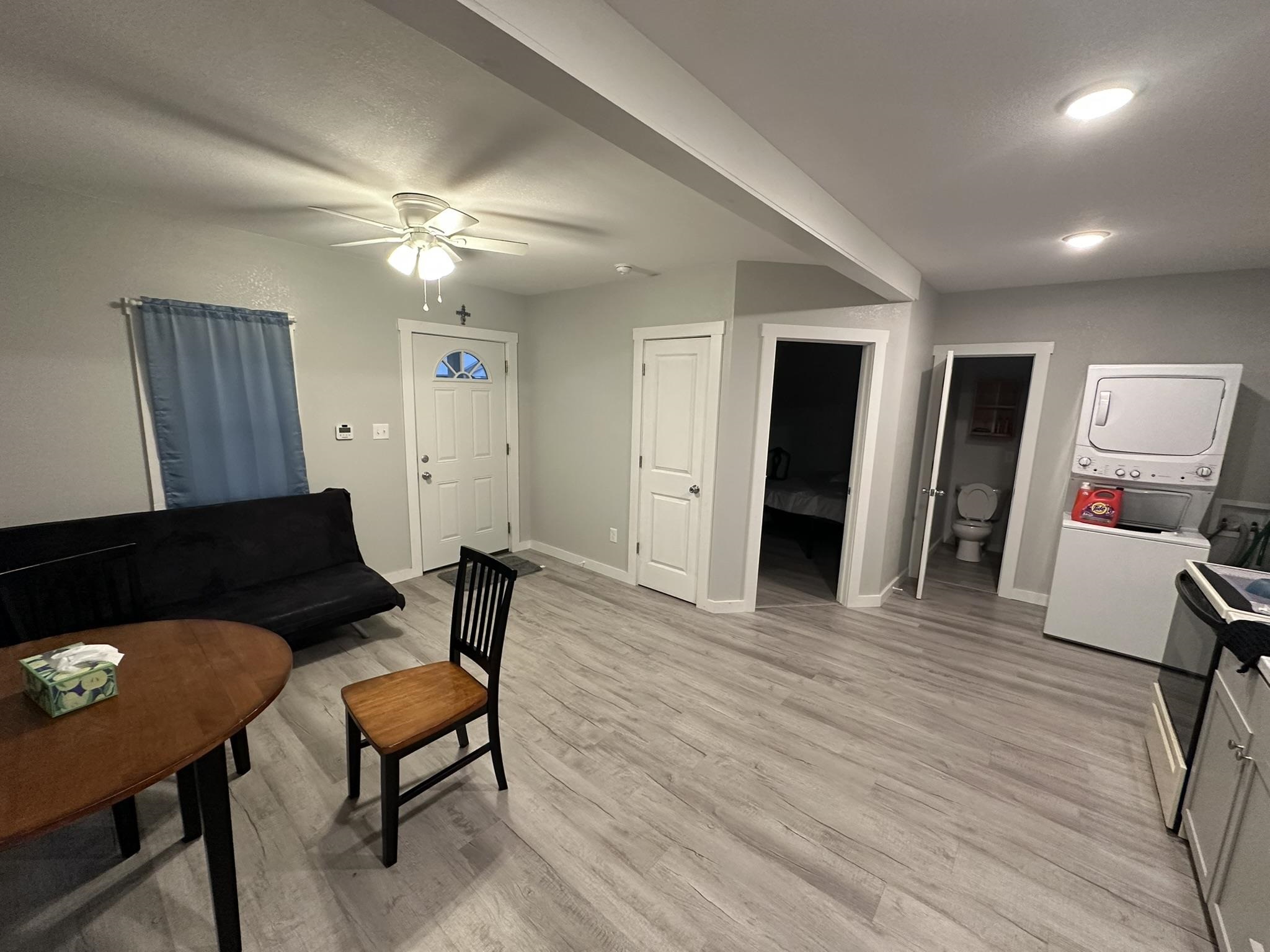632 S High Property Photo 23