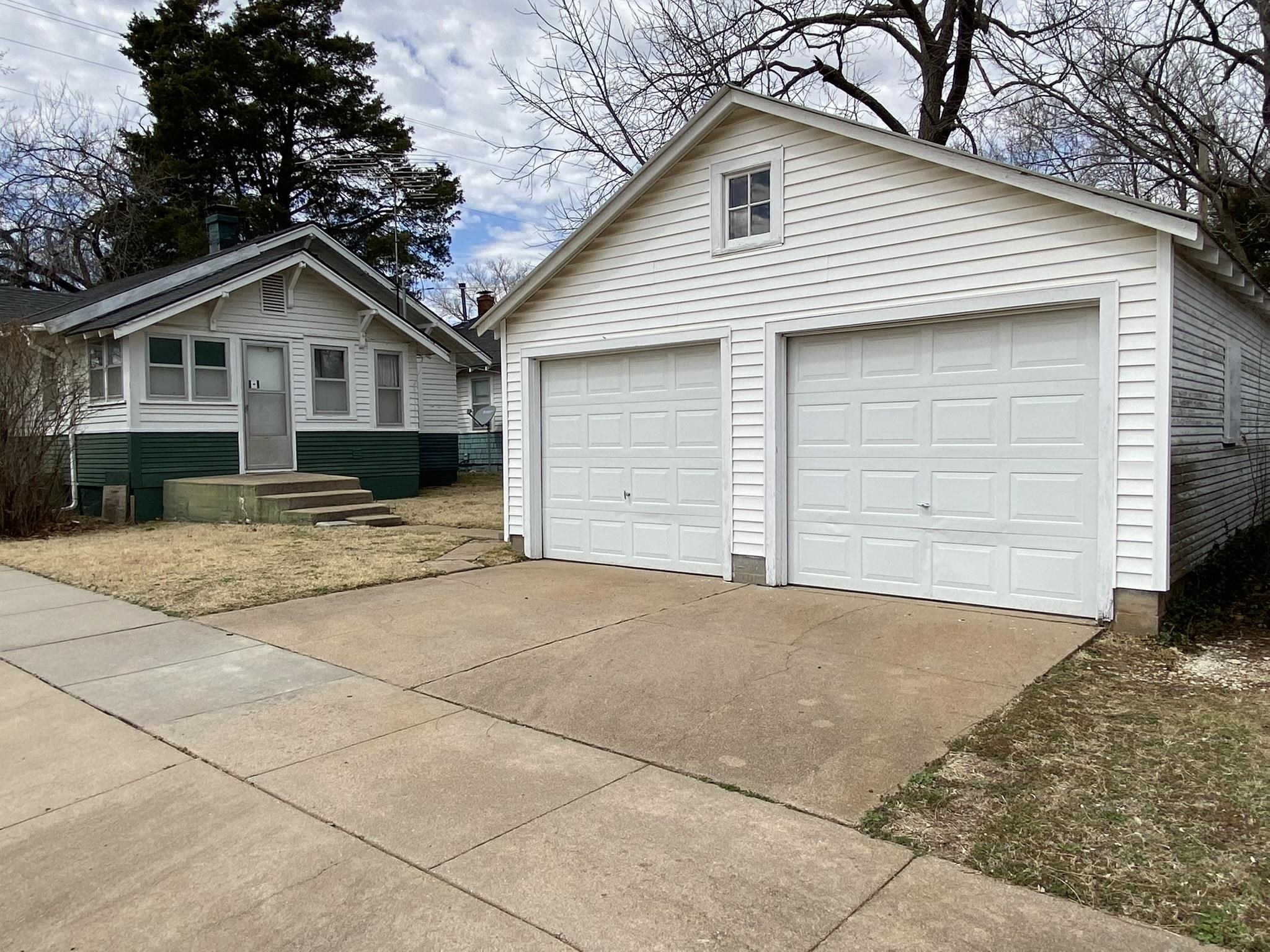 632 S High Property Photo 32